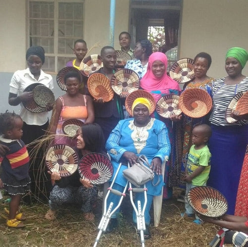 ウガンダからフェアトレードのインパクトを考えるVol.4<BR>バスケットを編めるように! 6日間のトレーニング