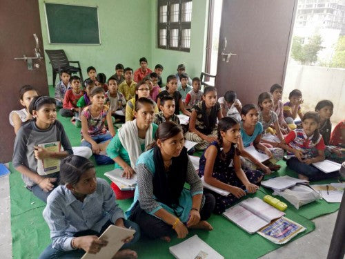 ジュエリーでインドの子どもたちを支援