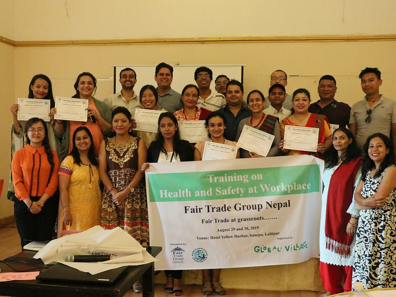 安心して笑顔で働けるように <br>~ネパールとバングラデシュで職場の安全講習を実施~