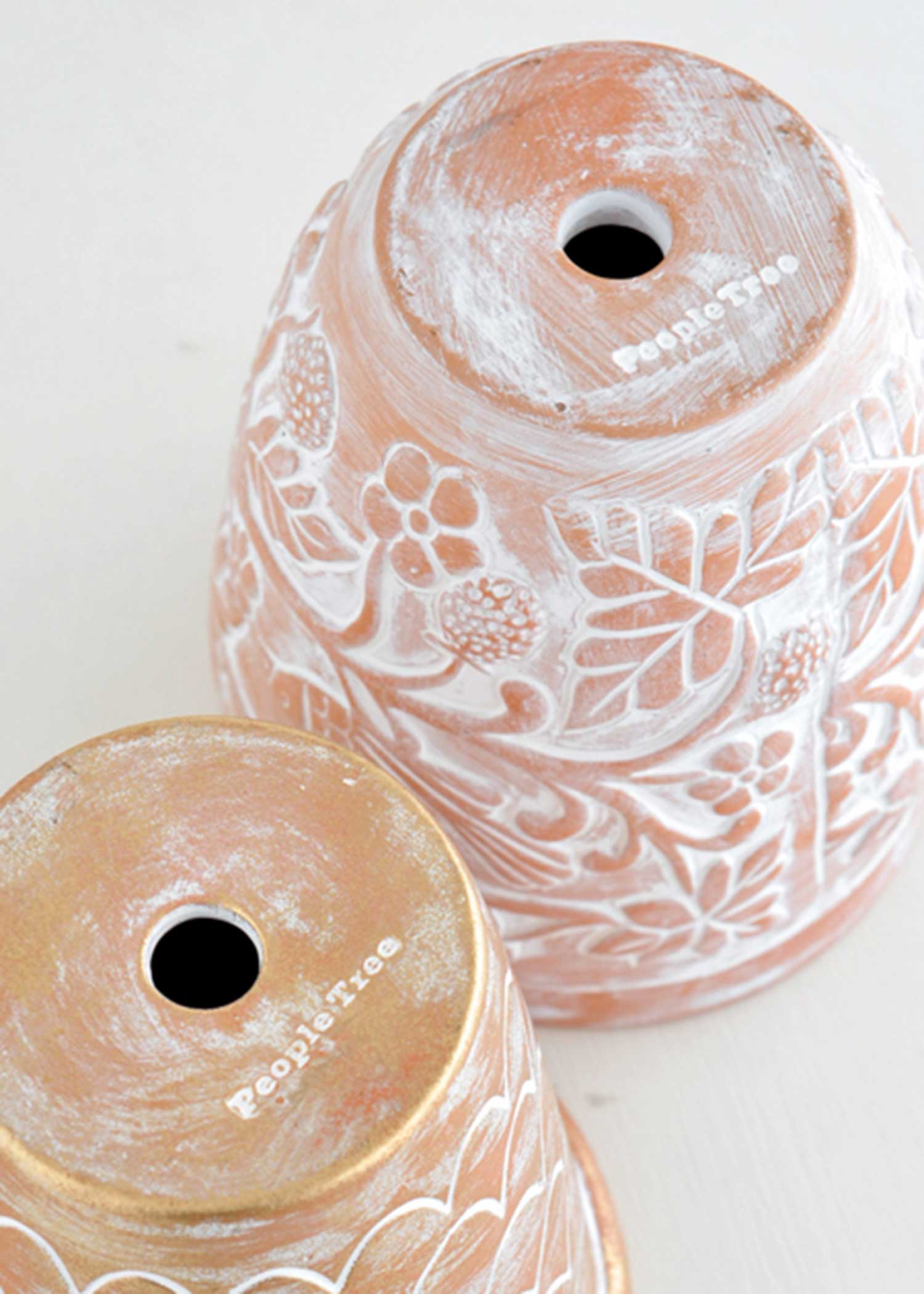 テラコッタの鉢(大)