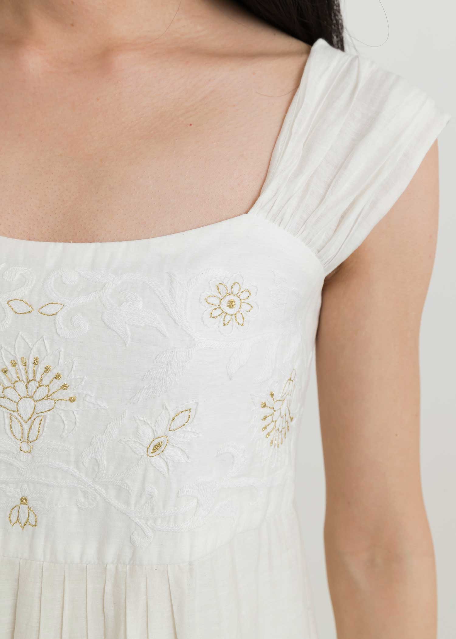 ボタニカル手刺繍コットンシルクウエディングドレス