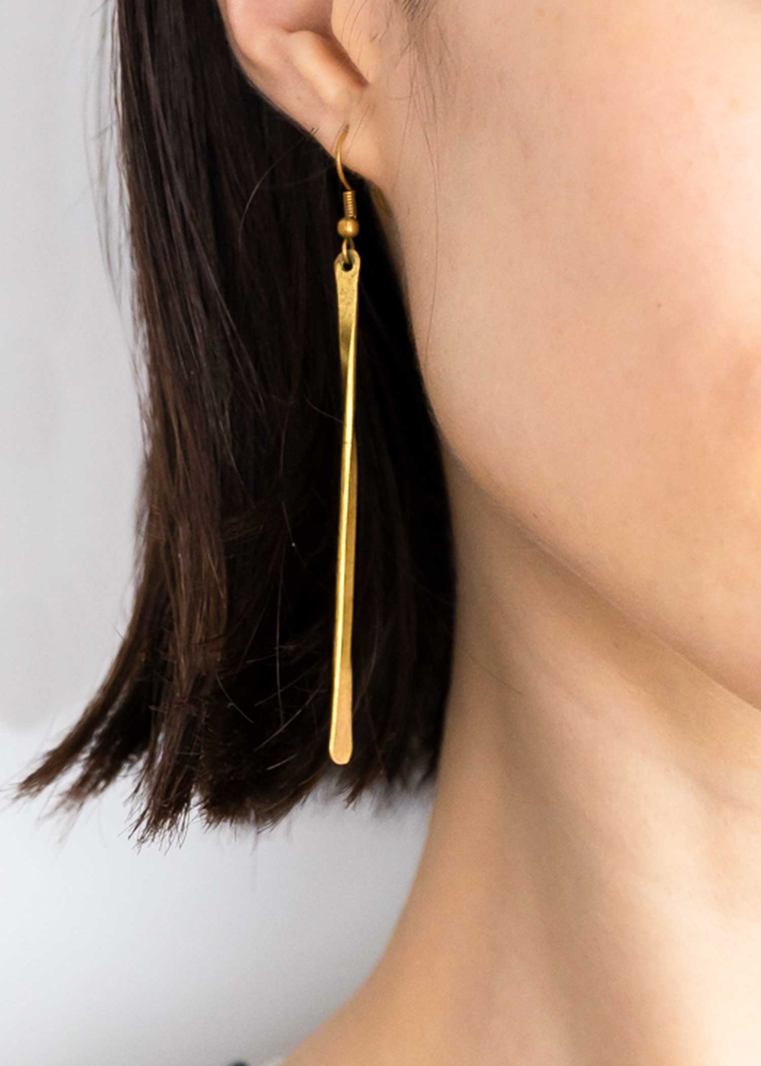 ブラスプレートピアス・ツイスト 