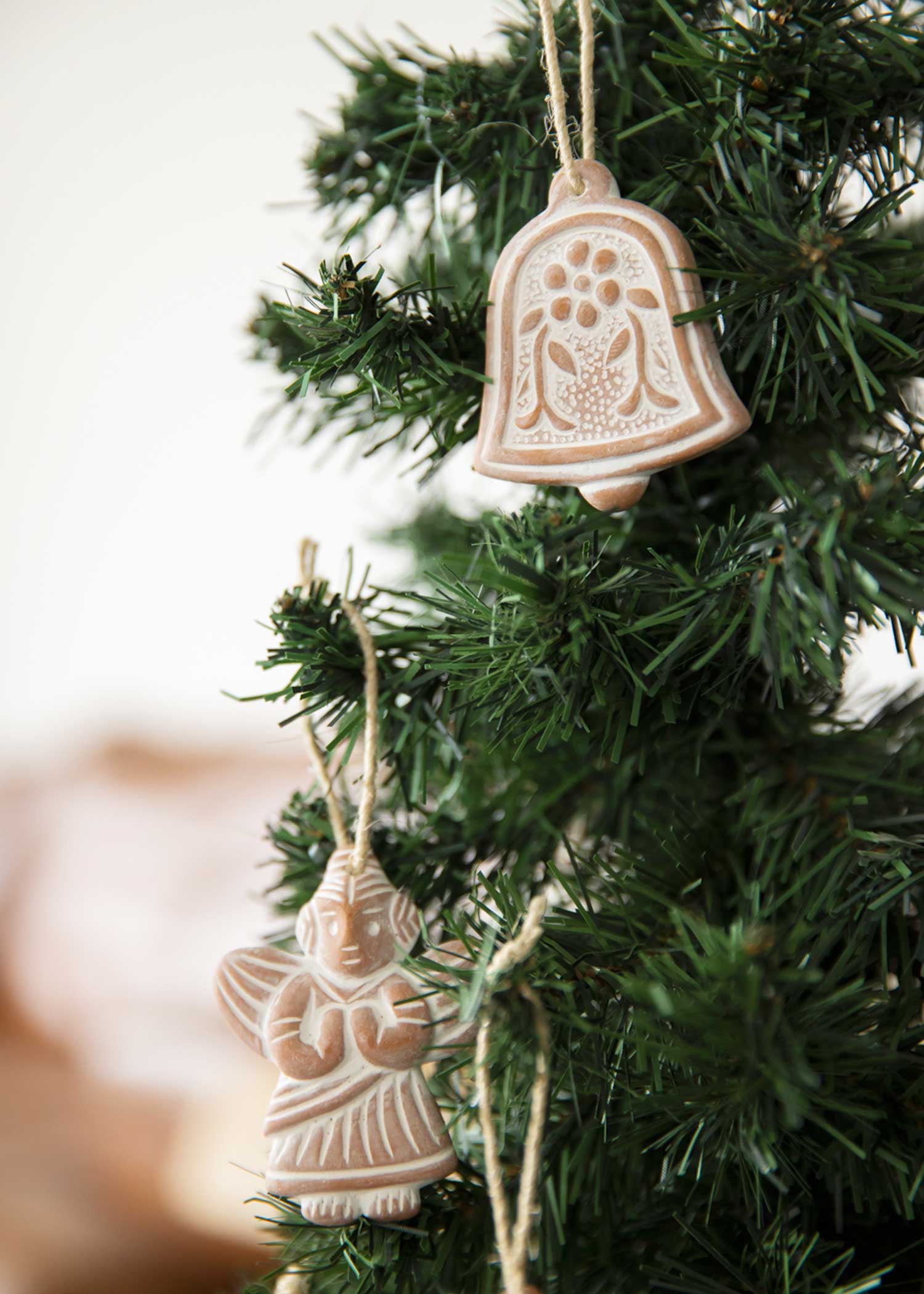 テラコッタのクリスマスオーナメント エンジェル