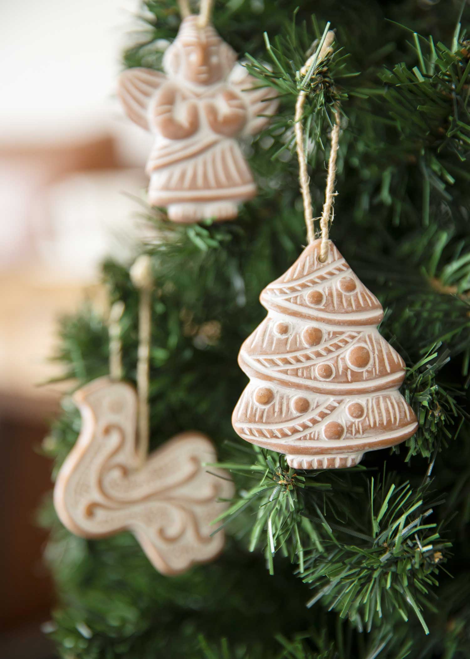 テラコッタのオーナメント ツリー