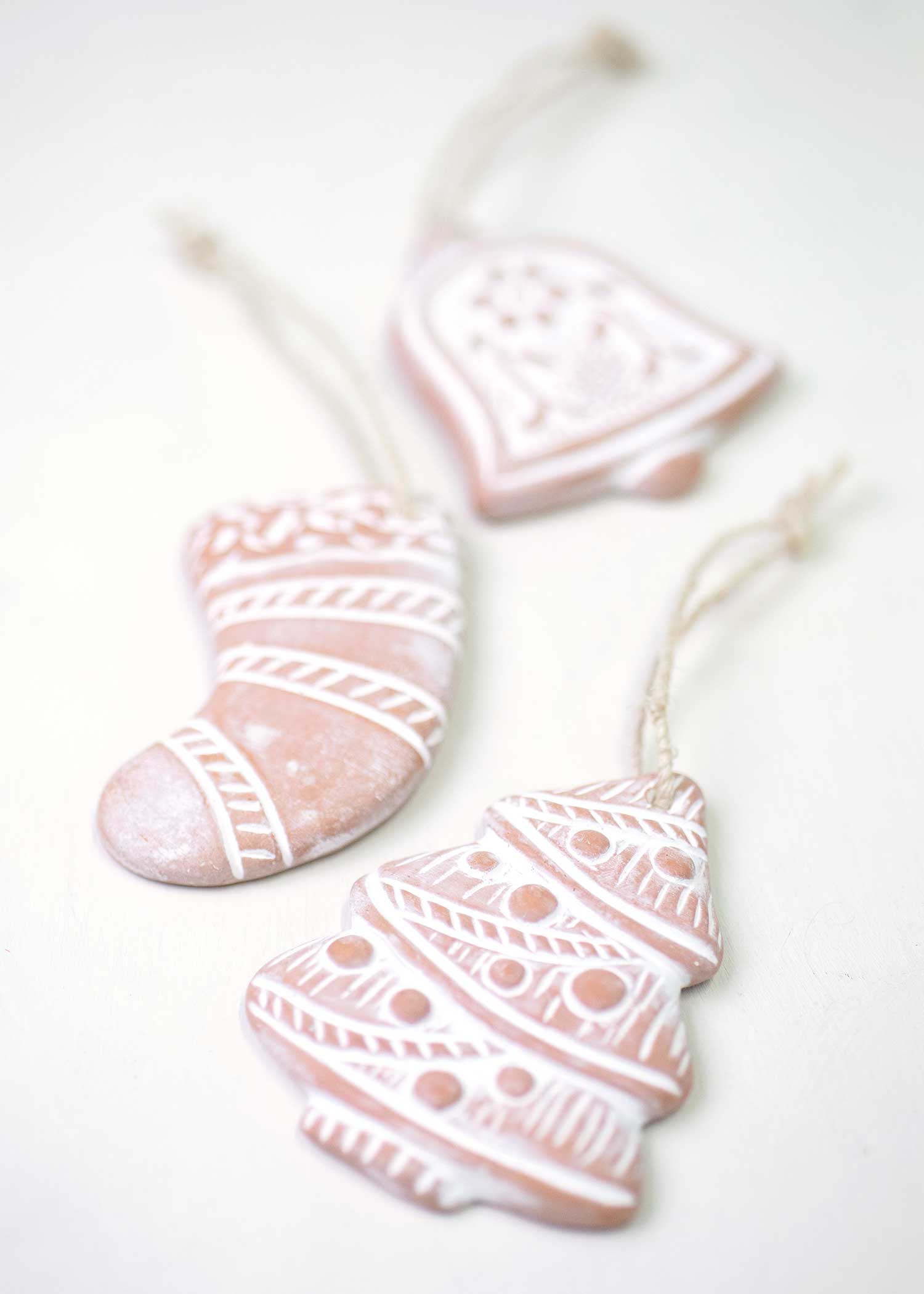 テラコッタのオーナメント ツリー