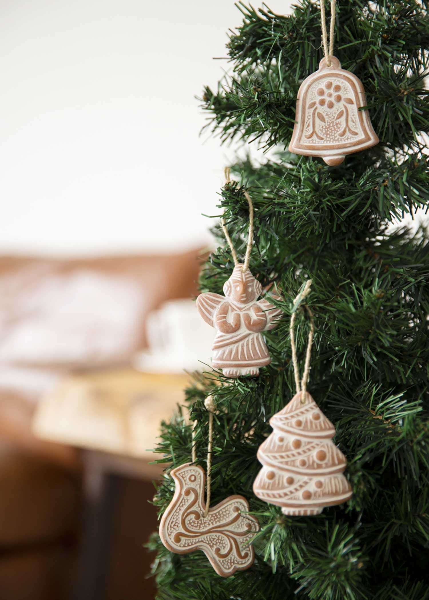 テラコッタのオーナメント ツリー