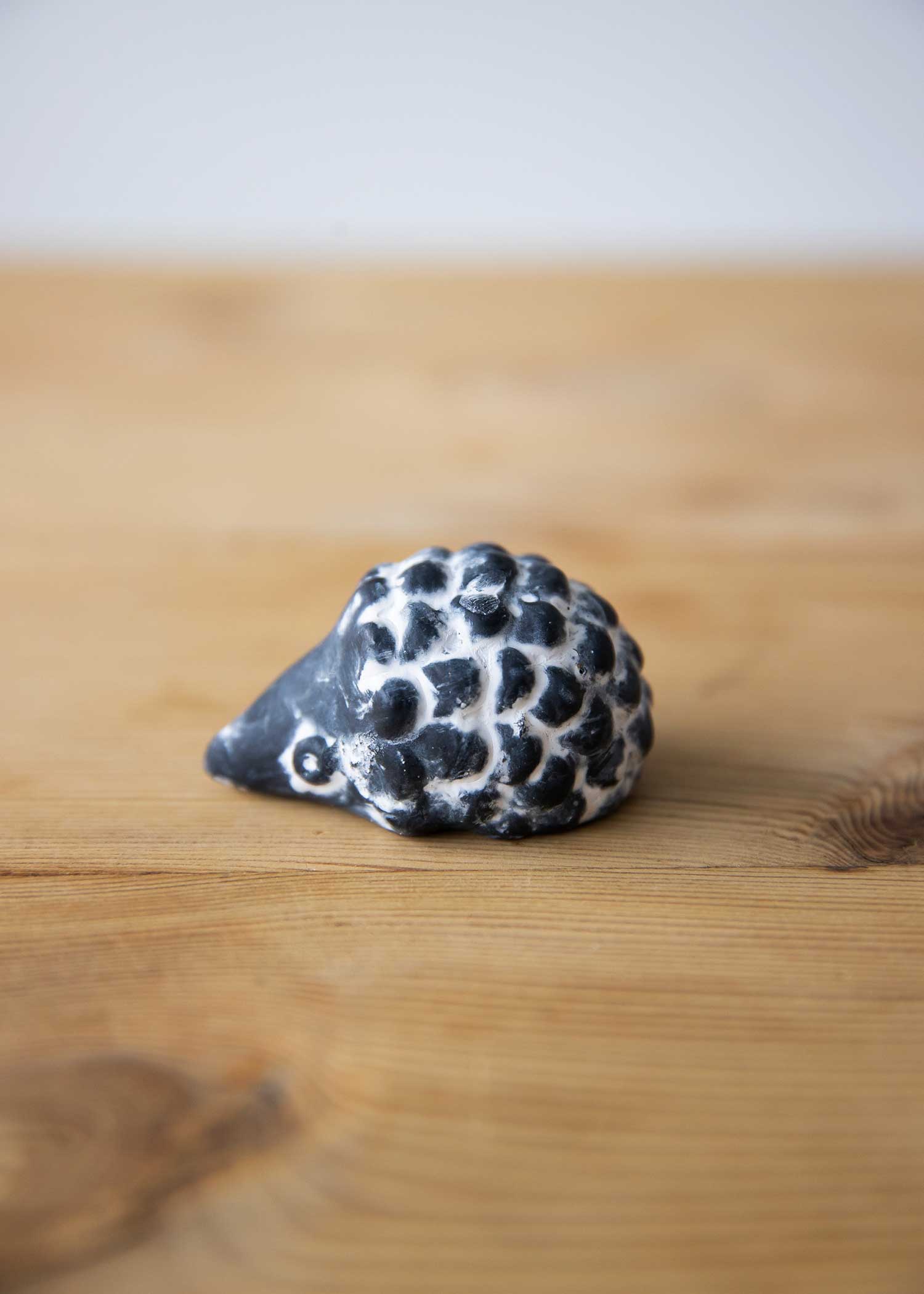 テラコッタのハリネズミ