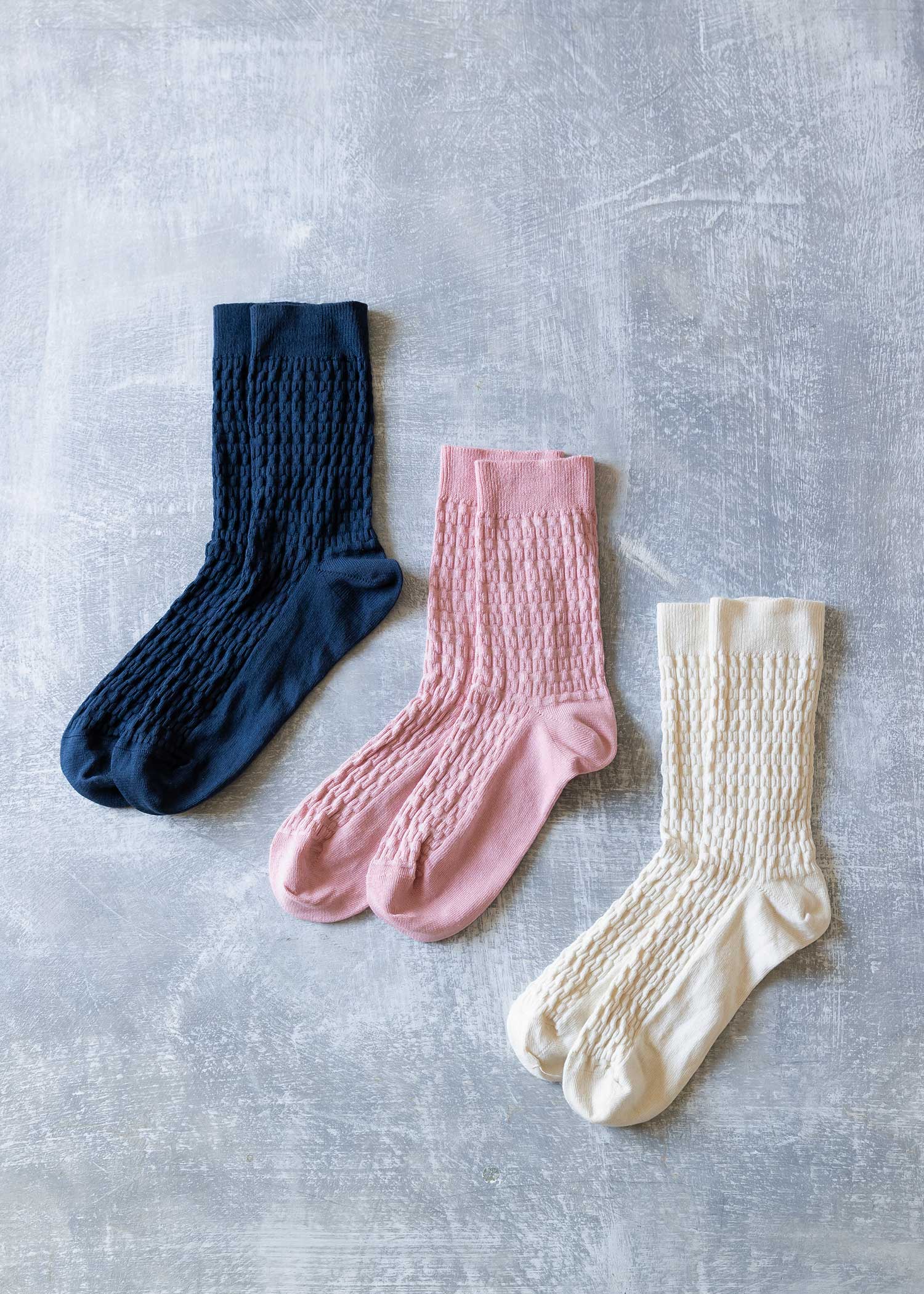オーガニックコットンケーブル編みソックス
