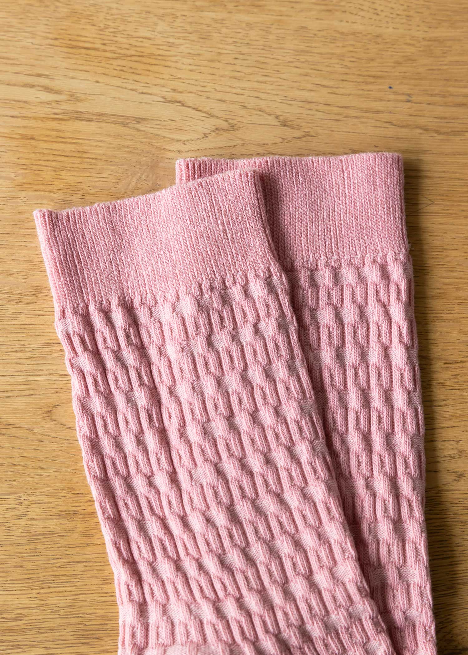 オーガニックコットンケーブル編みソックス