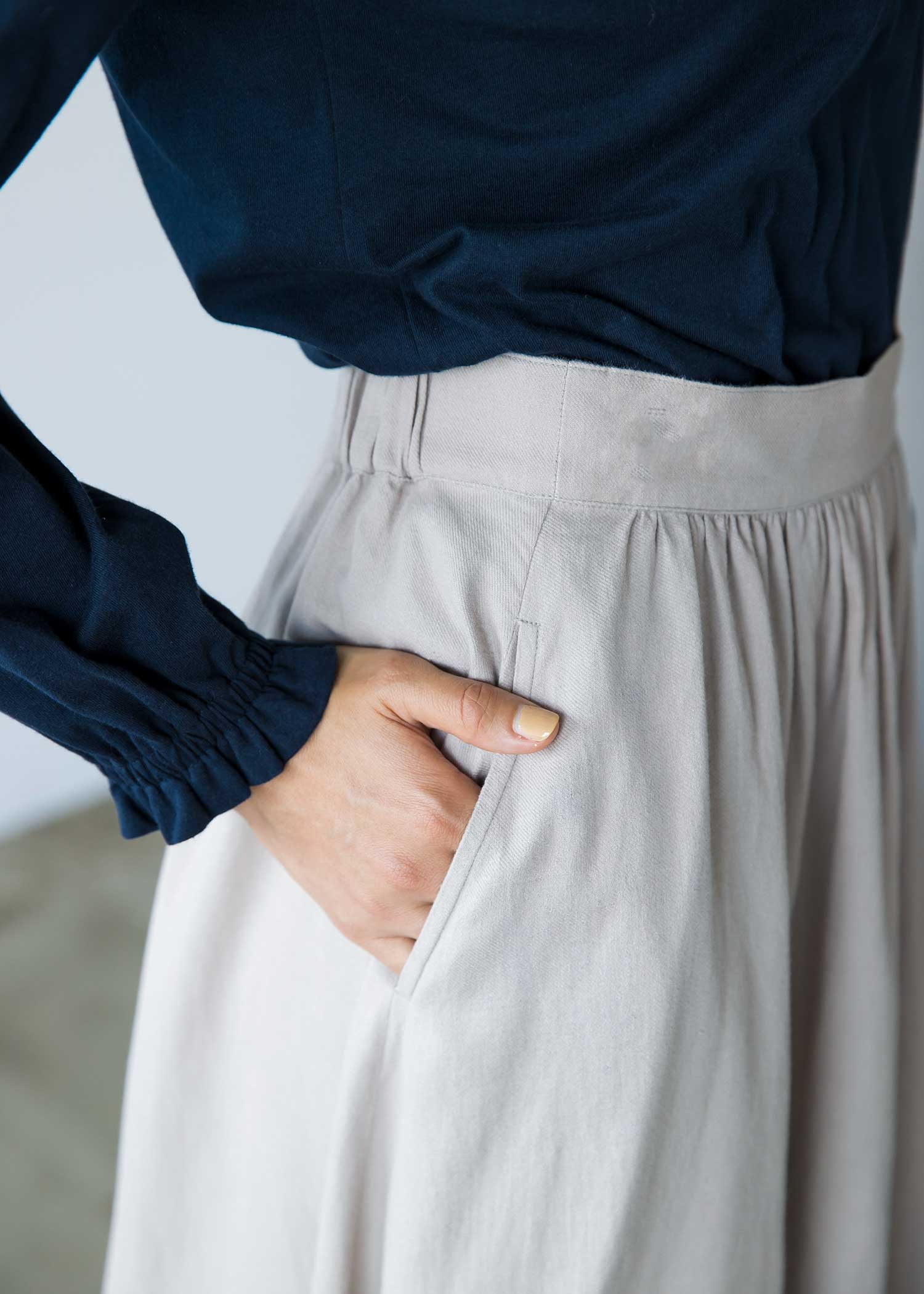 手織りオーガニックコットンフラワー手刺繍フレアスカート