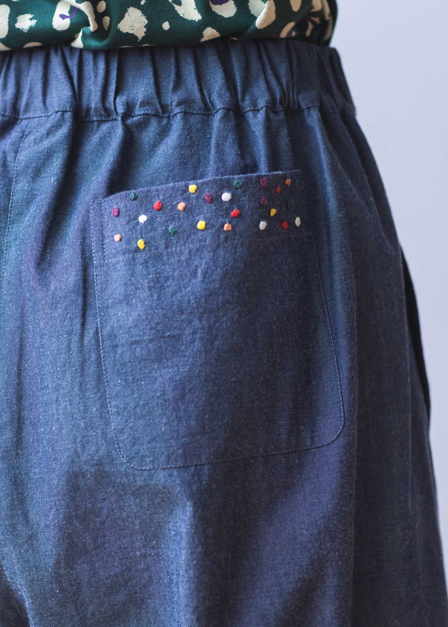 手織りオーガニックコットンフレンチノット手刺繍ワイドパンツ