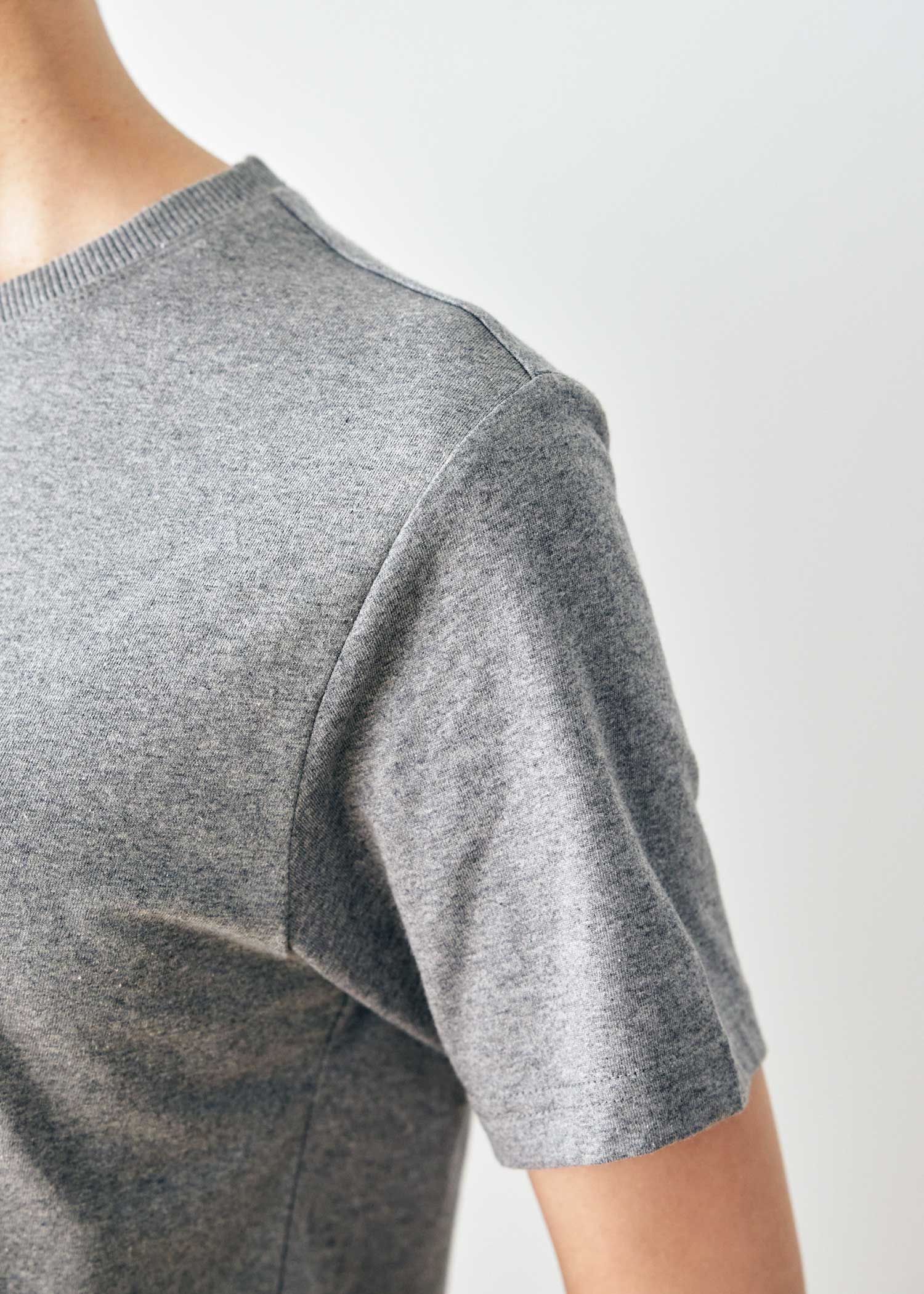 ムーミン オーガニックコットンユニセックスTシャツ・仲間と一緒に