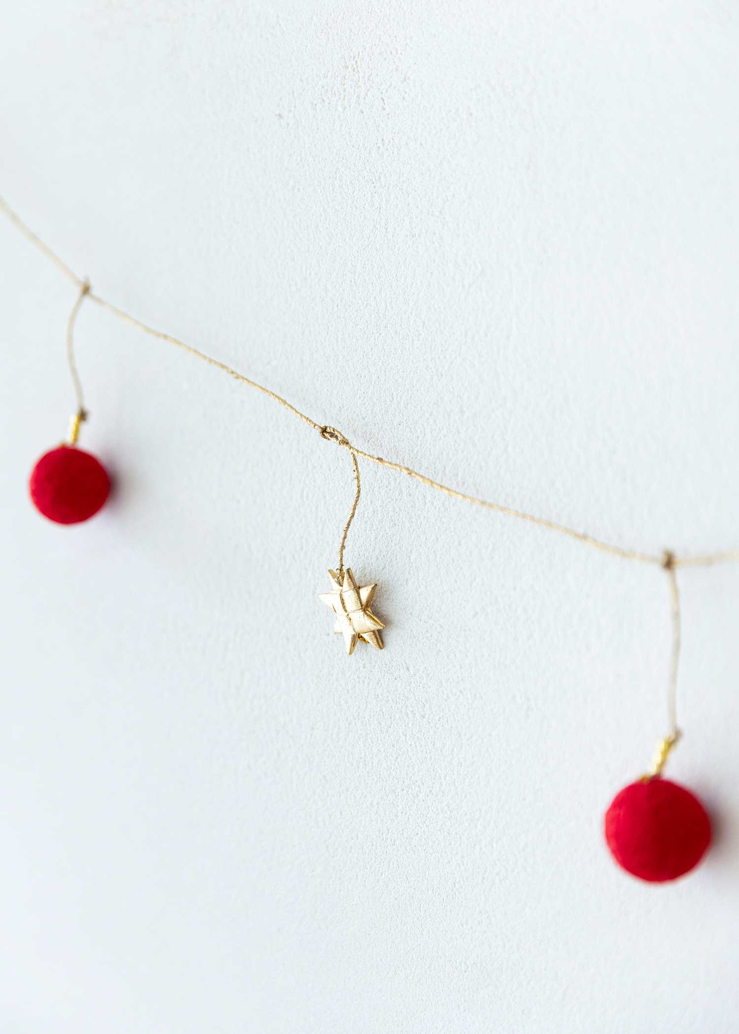 コットンボール&パームリーフガーランド