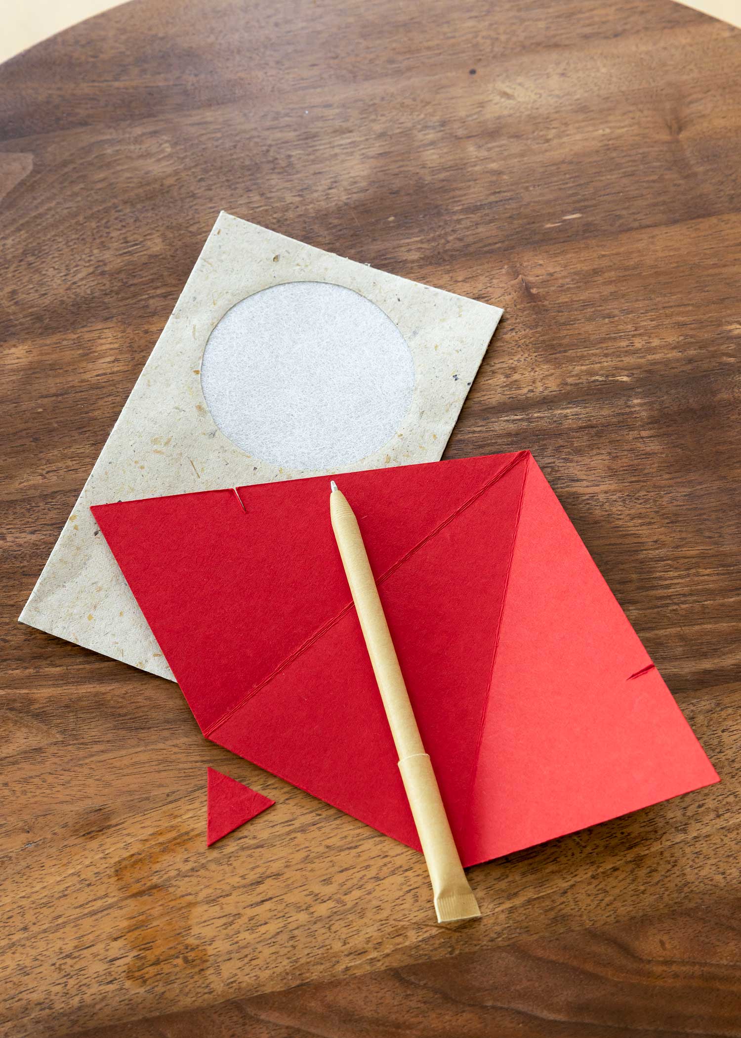 手漉き紙の組み立てクリスマスツリーカード