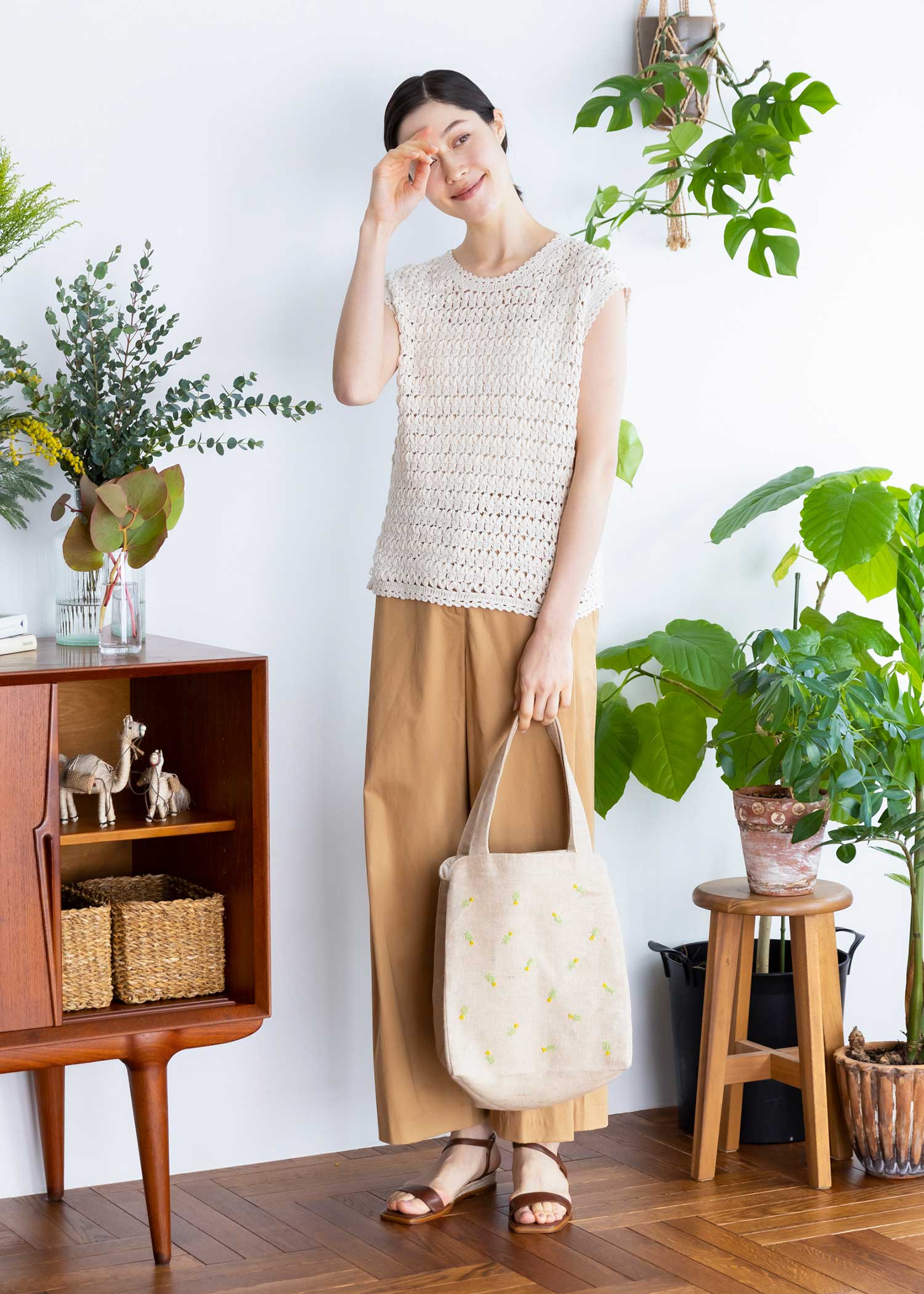 手刺繍バッグ ミモザ