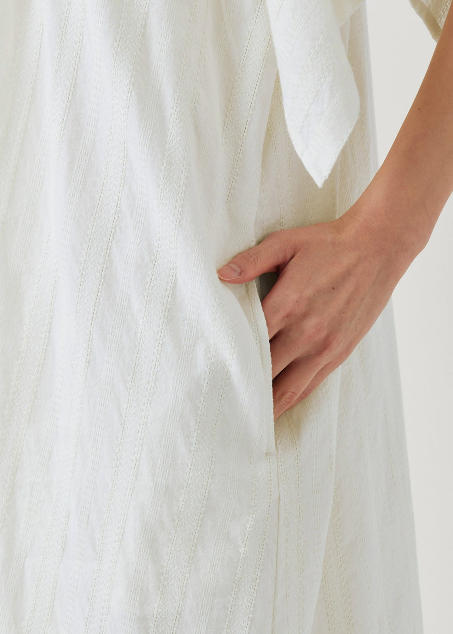 手織りオーガニックコットンドビーフロントワンピース