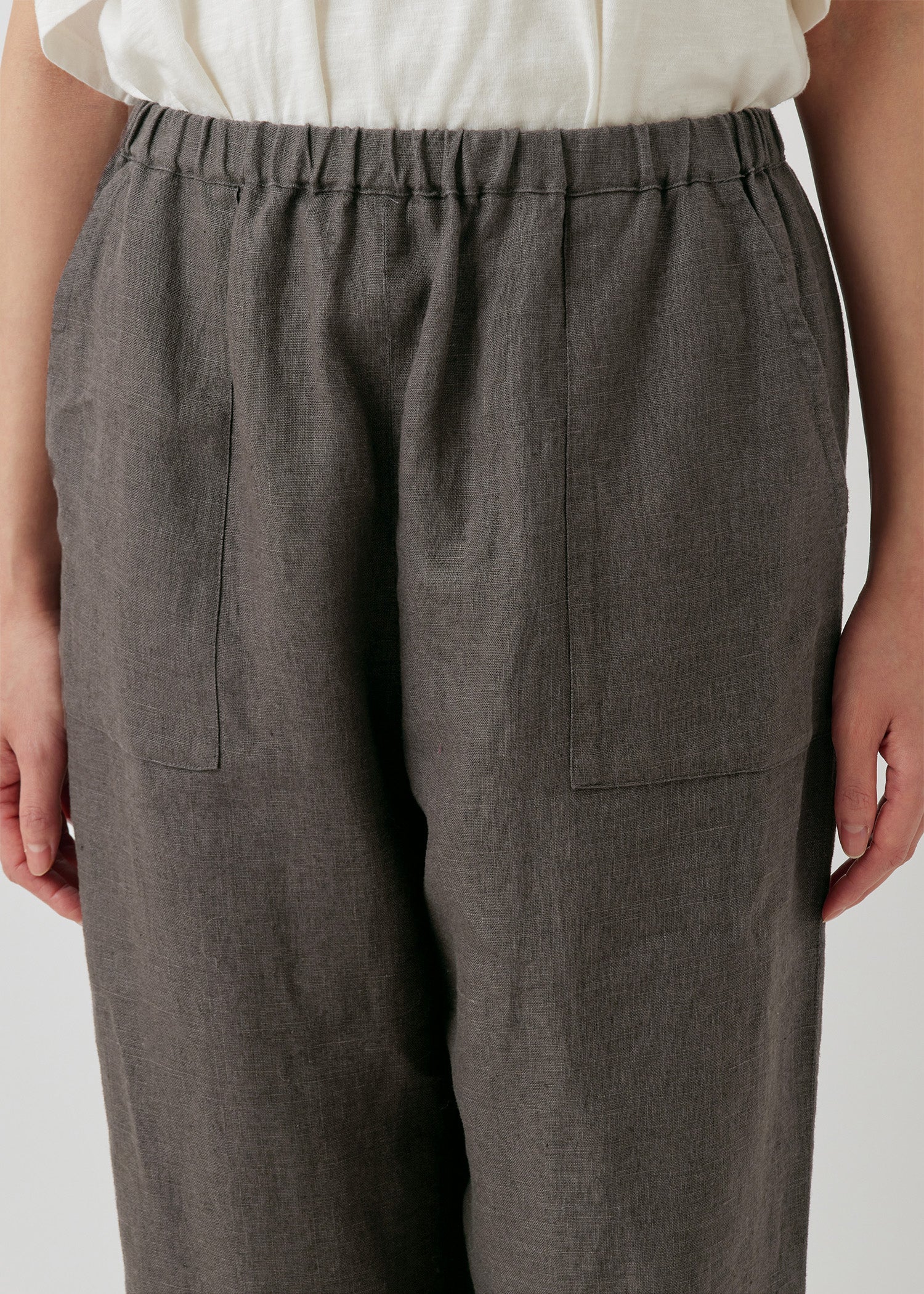 リネンテーパードパンツ