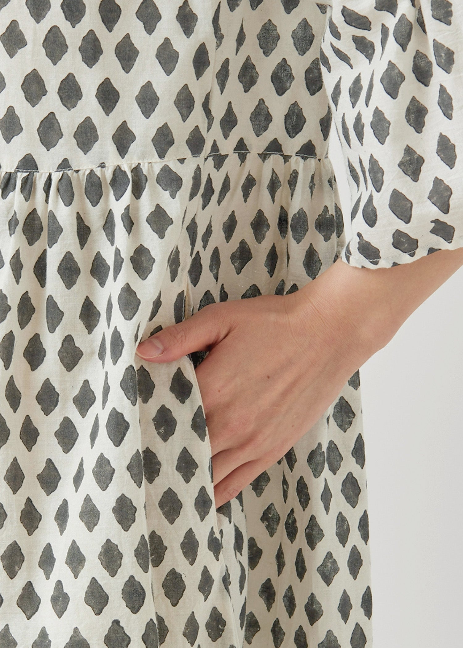 コットンブロックプリント ジオメトリック フレアスリーブワンピース