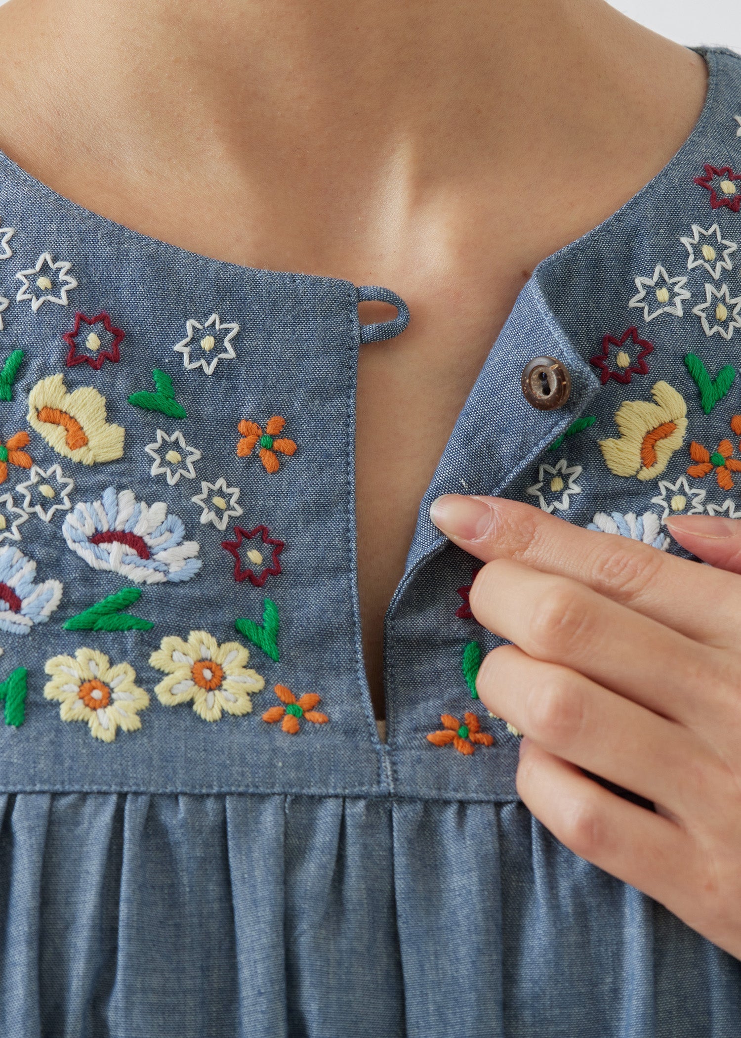 オーガニックコットン手刺繍ロングワンピース