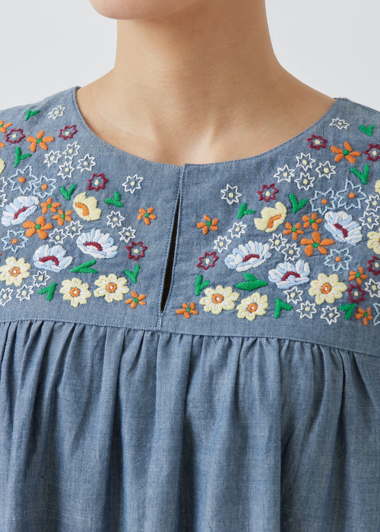 オーガニックコットン手刺繍ロングワンピース