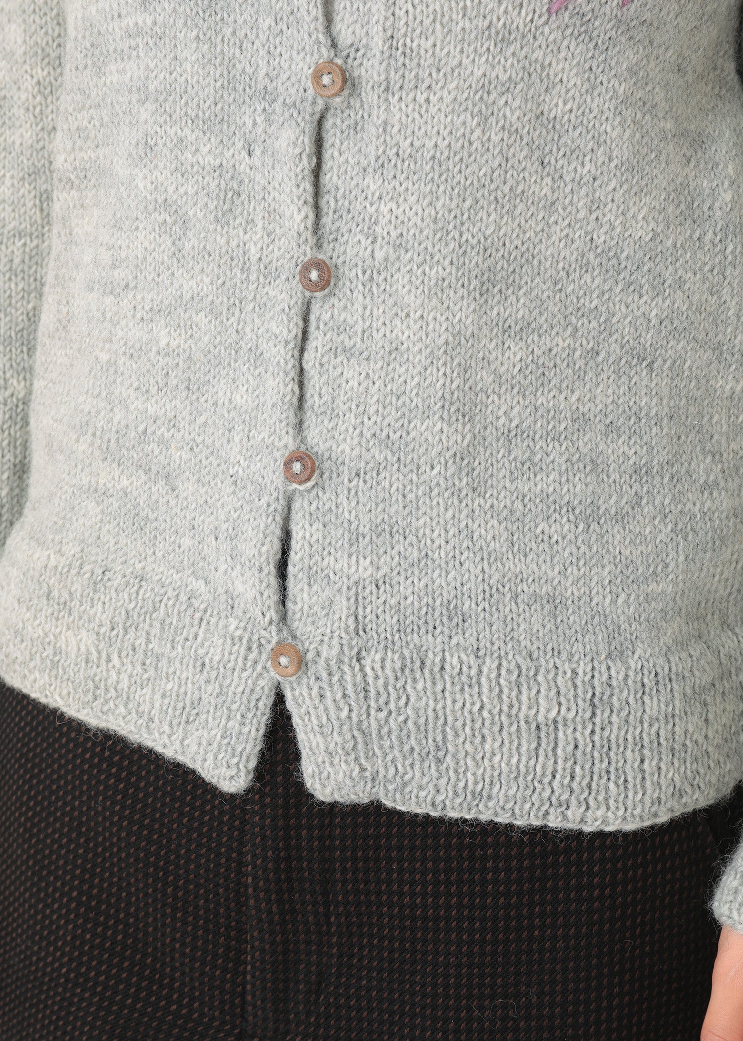 手編みフラワーモチーフ手刺繍カーディガン