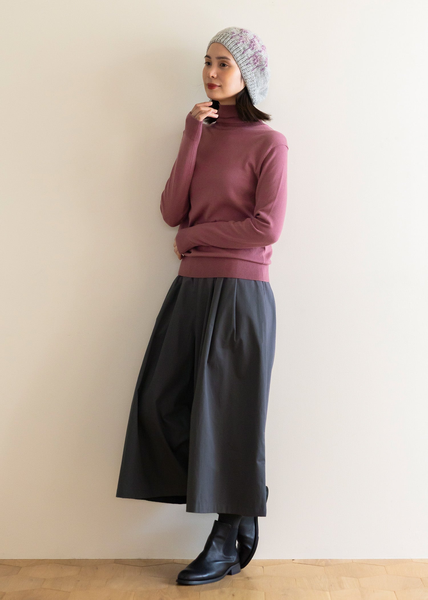 手編みフラワーモチーフ手刺繍ベレー