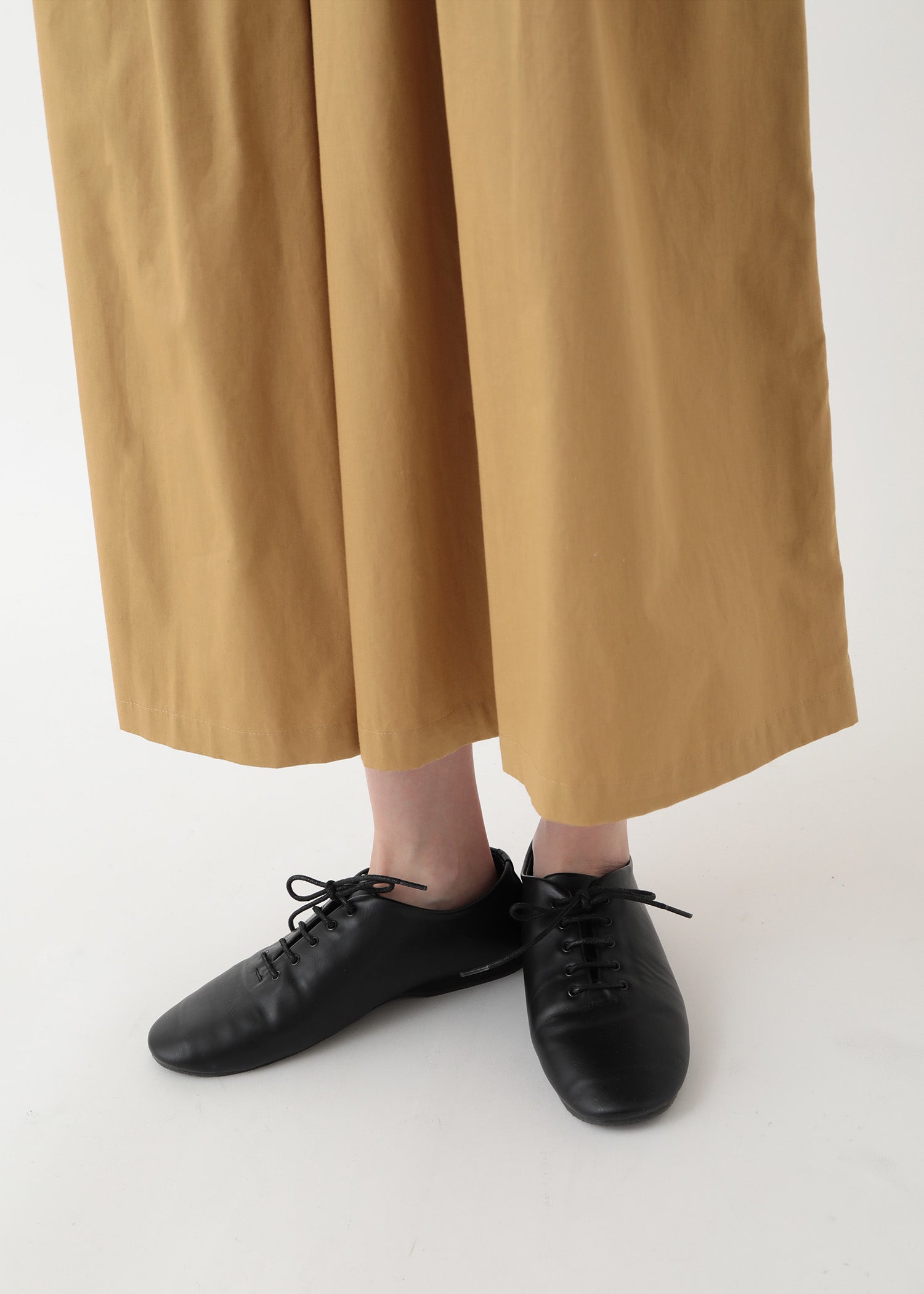 オーガニックコットンツイル タックボリュームパンツ