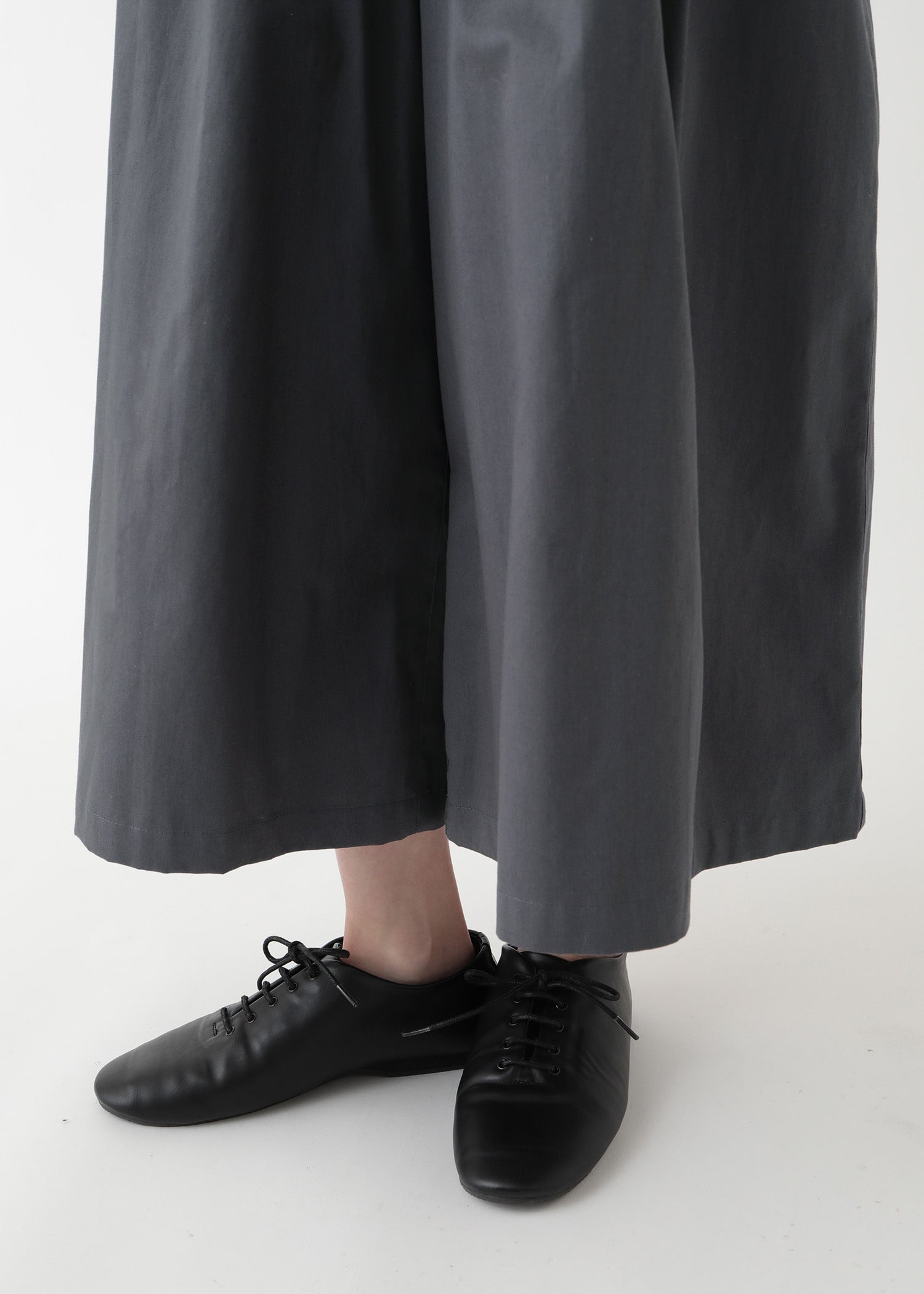 オーガニックコットンツイル タックボリュームパンツ