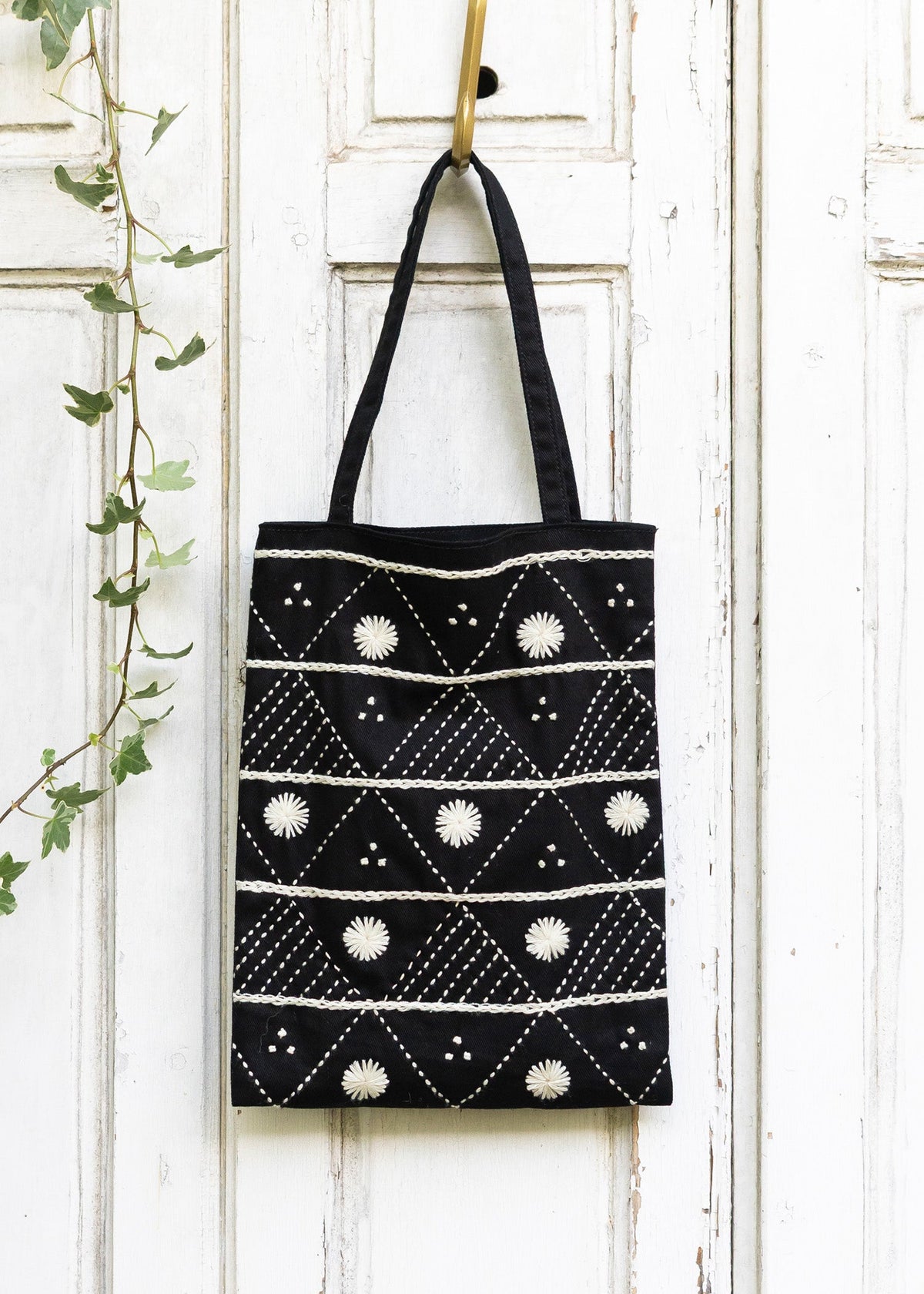 手刺繍ミニトート デイジー