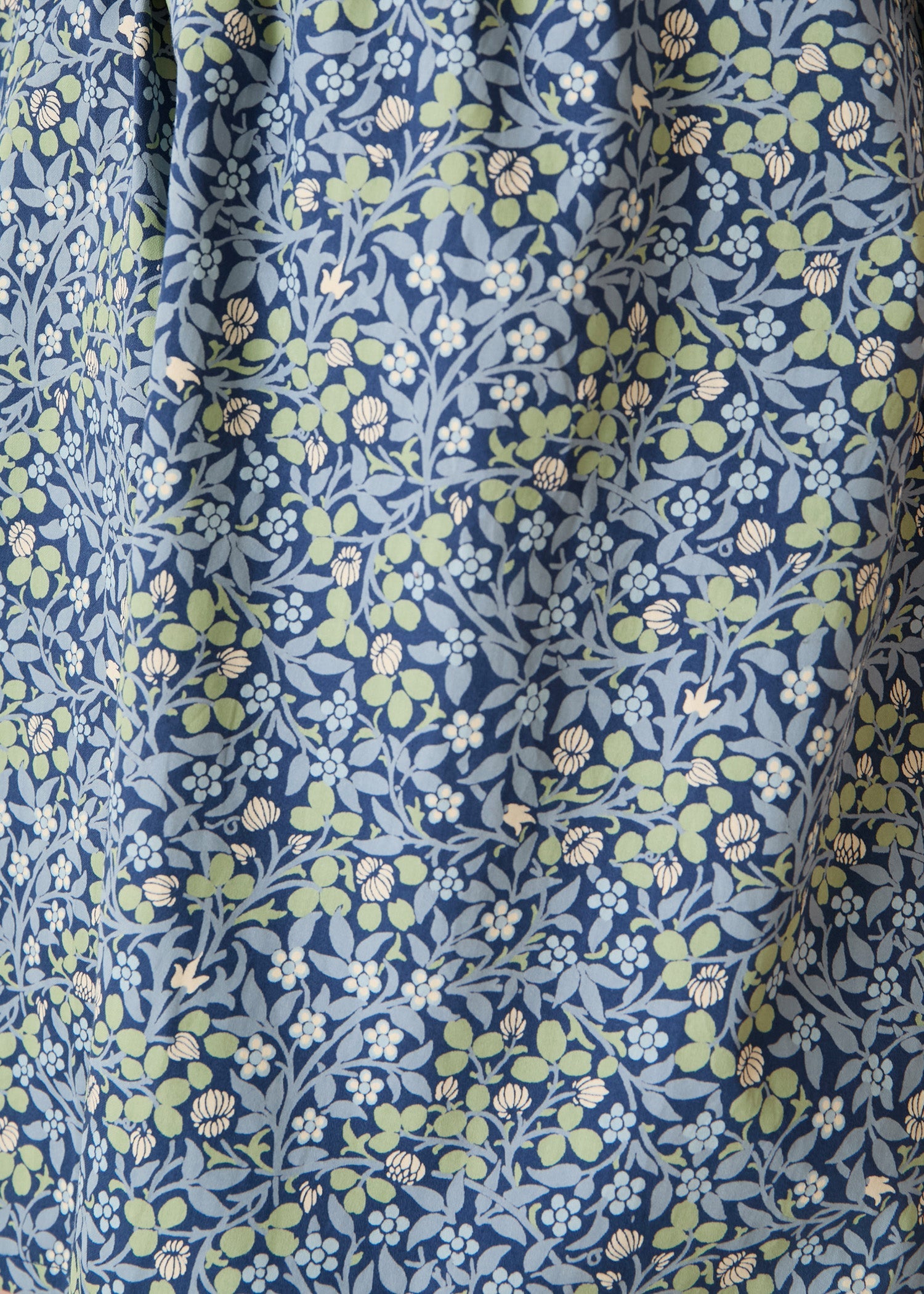 V&A オーガニックコットンサテン シャツワンピース クローバー柄