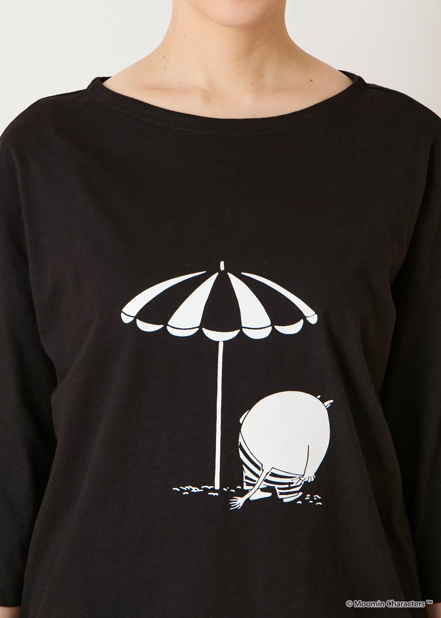 ムーミン オーガニックコットン ビッグTシャツ・水着に着替えるムーミントロール