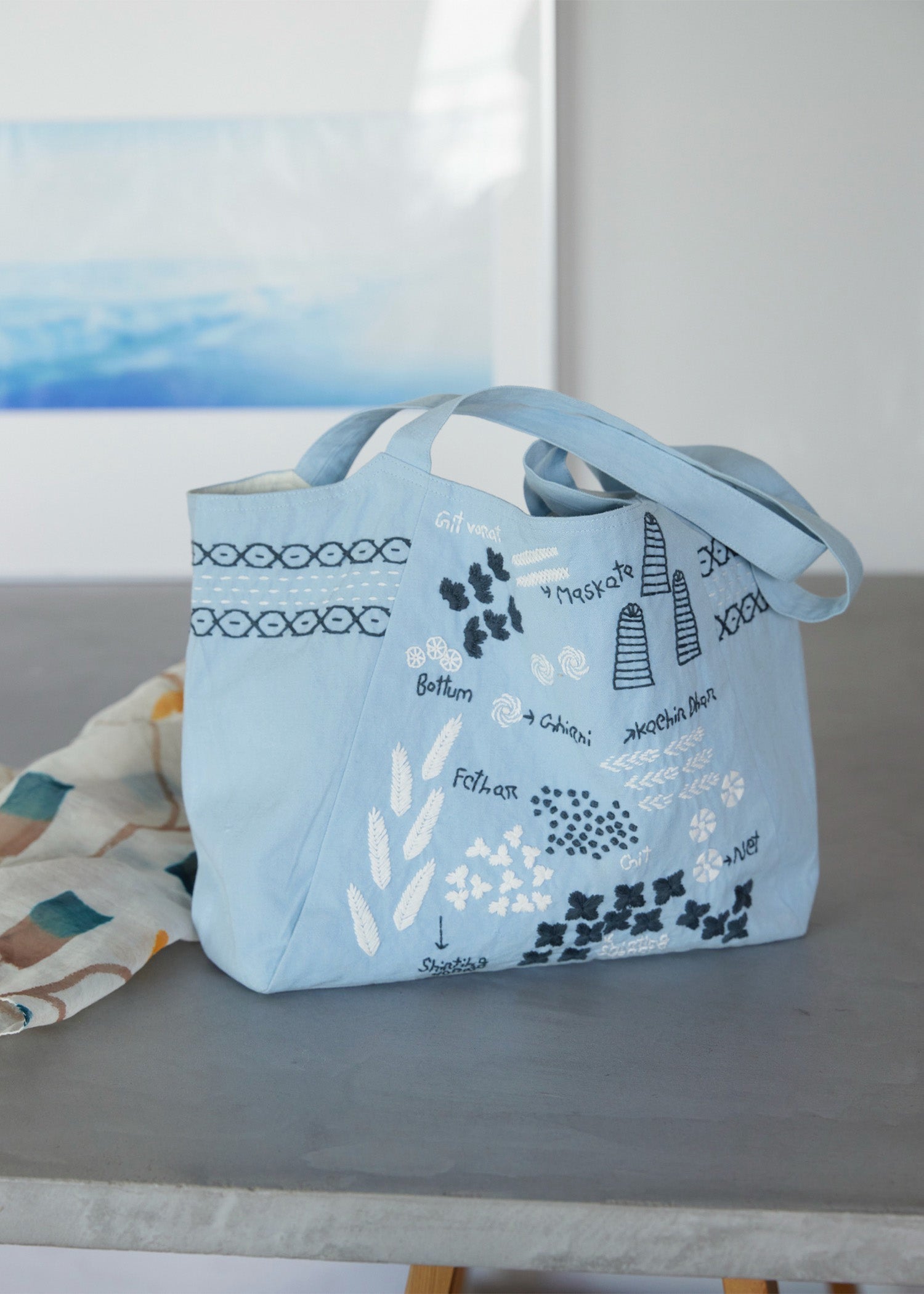 手刺繍ショルダートート