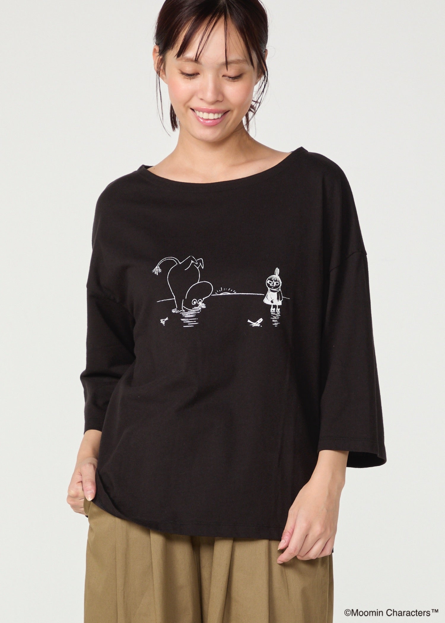 ムーミン オーガニックコットン ビッグTシャツ・氷の上の逆立ちムーミントロール