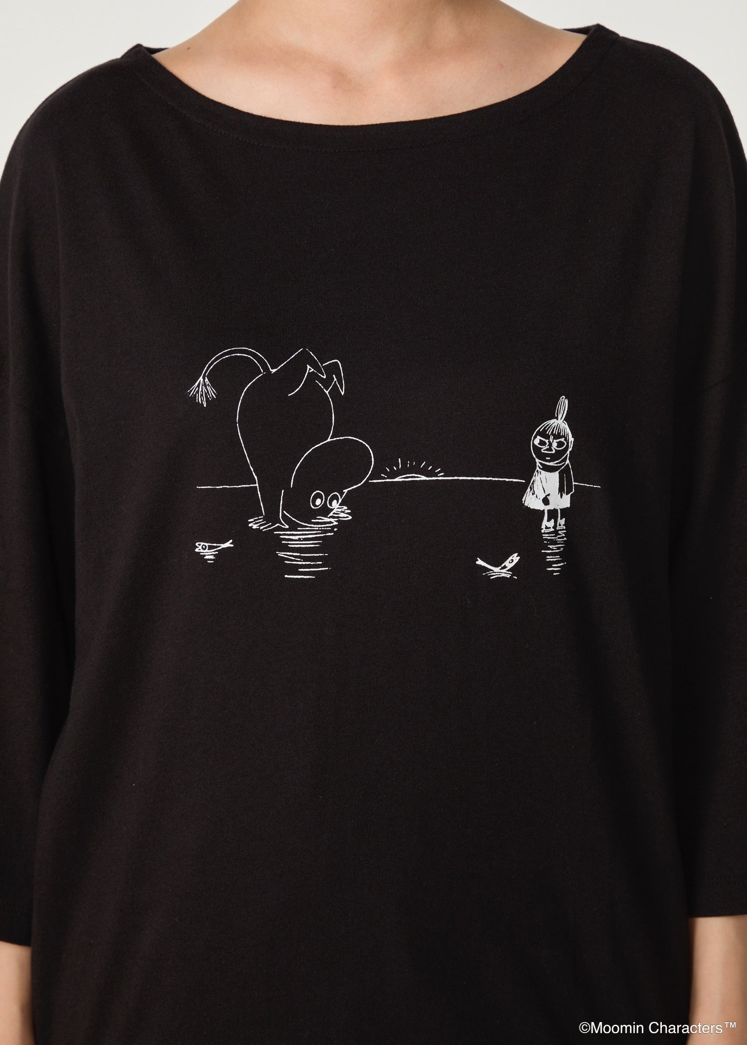 ムーミン オーガニックコットン ビッグTシャツ・氷の上の逆立ちムーミントロール