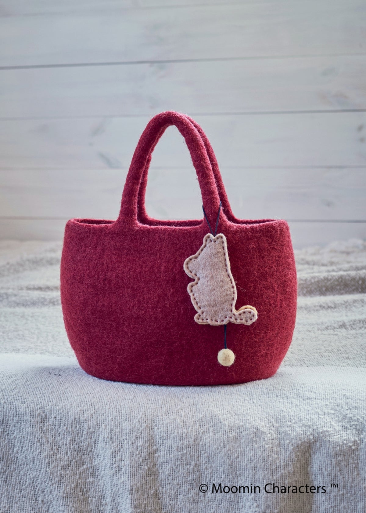 ムーミン 手刺繍フェルトバッグ ・ムーミントロールキーチャーム