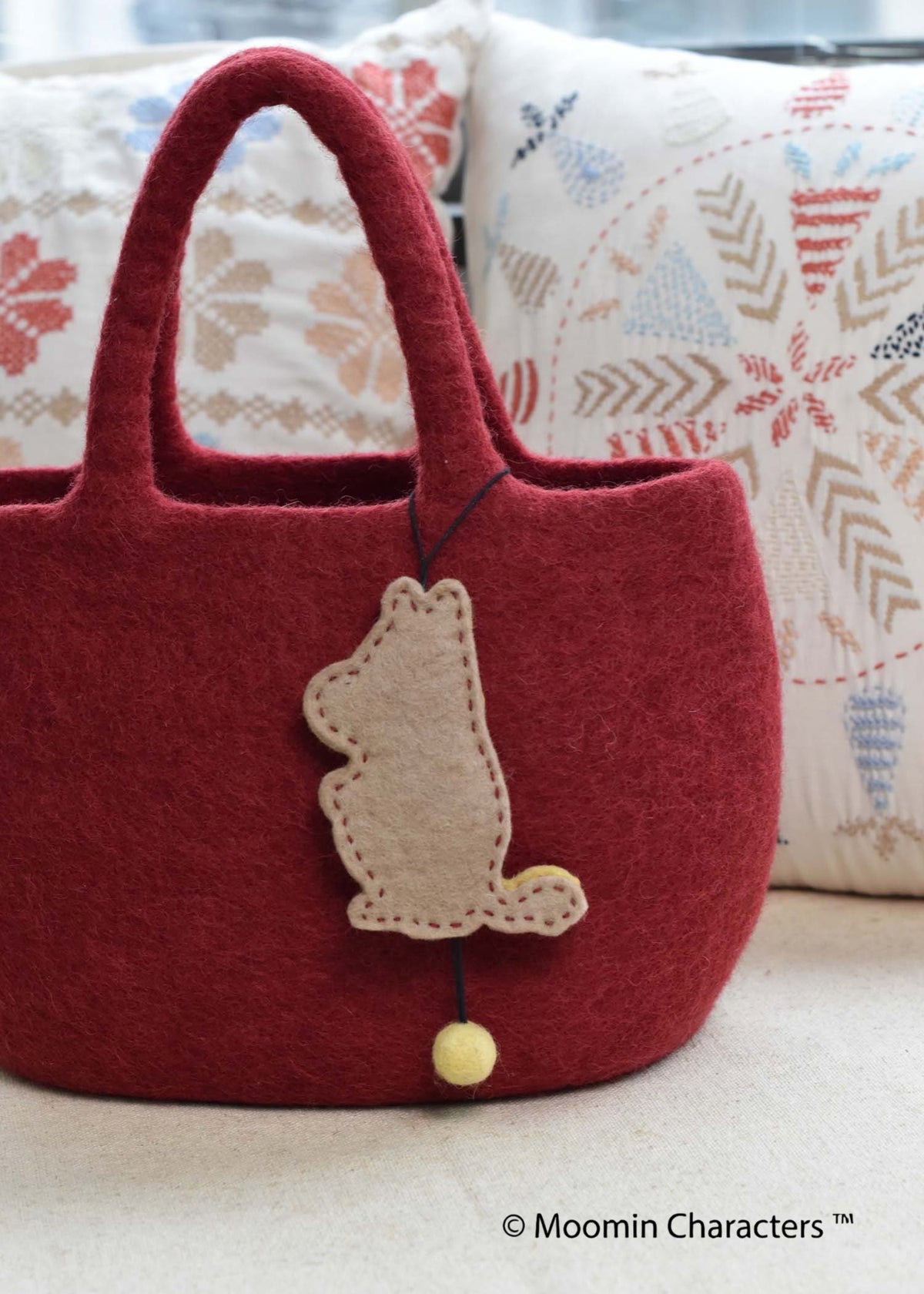 ムーミン 手刺繍フェルトバッグ ・ムーミントロールキーチャーム