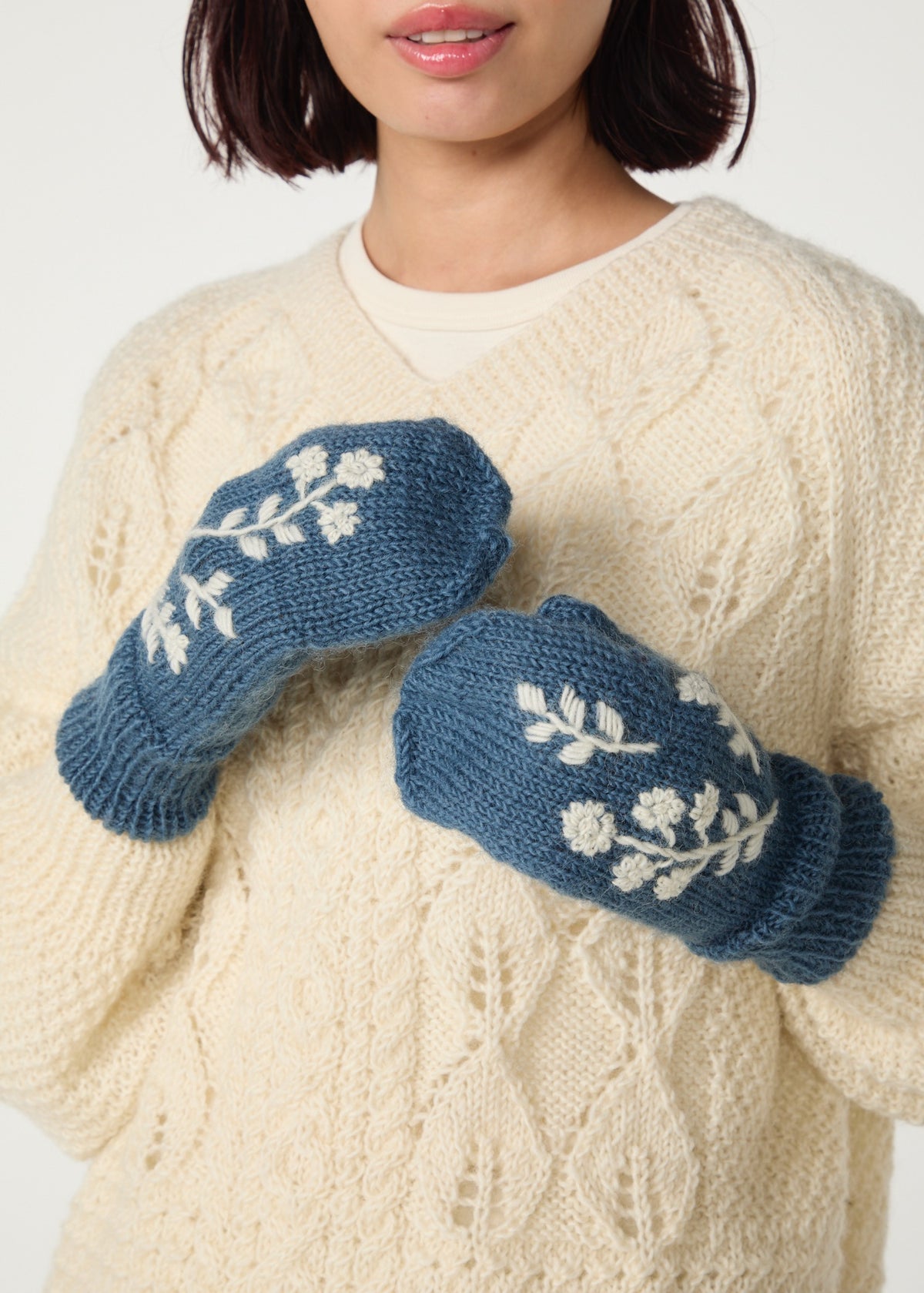 手編み&手刺繍フラワー柄 手袋
