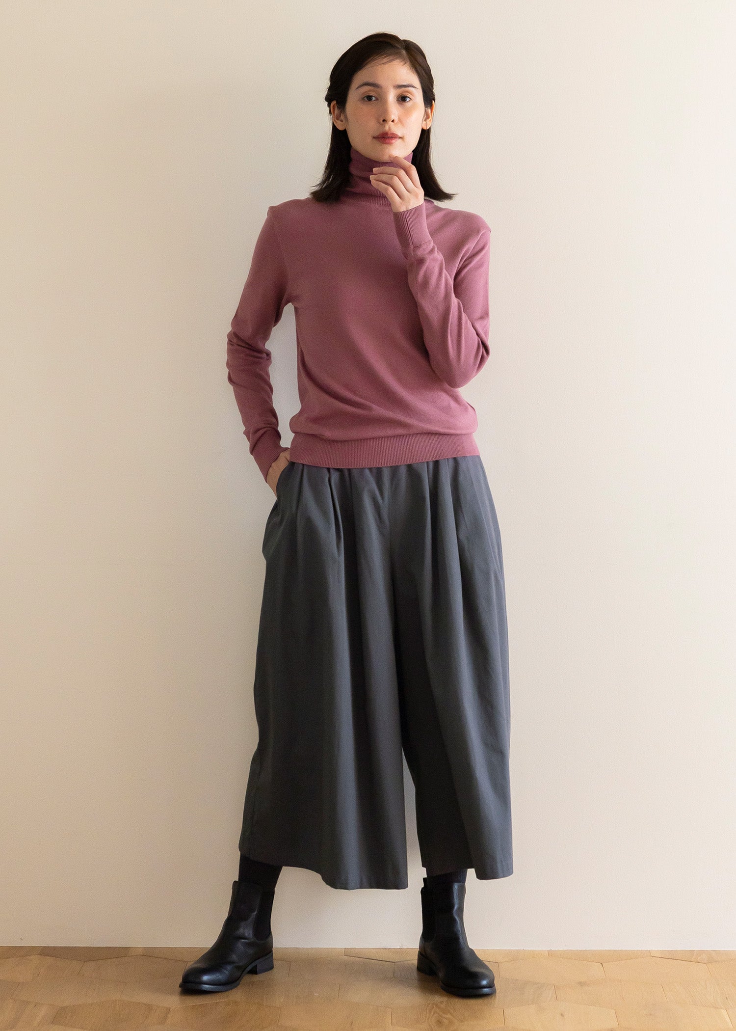 オーガニックコットンツイル タックボリュームパンツ