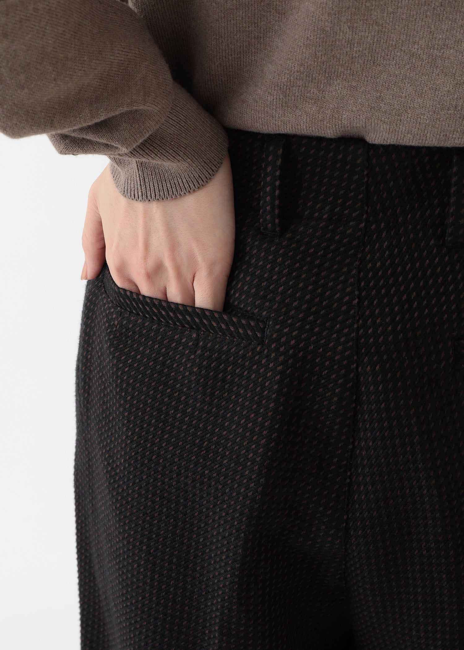 手織りオーガニックコットンドビー クロップドパンツ