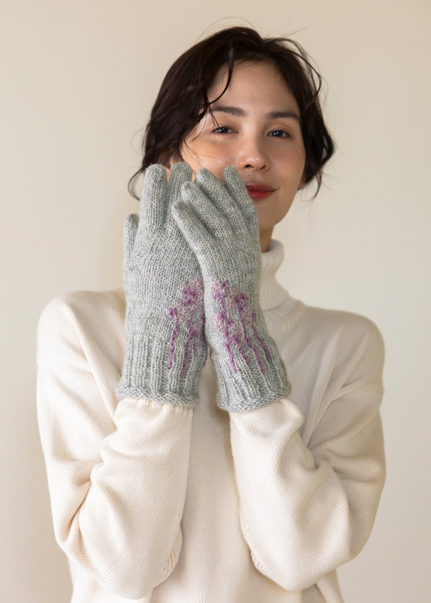 手編みフラワーモチーフ手刺繍手袋