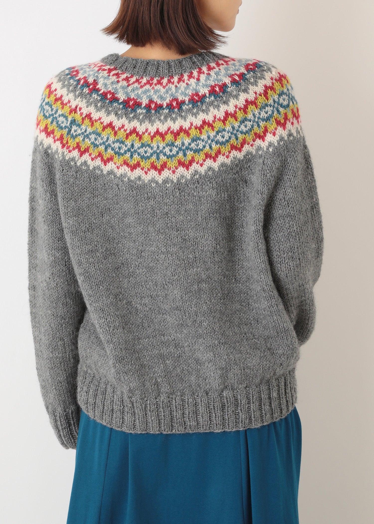 手編みフェアアイルVネックプルオーバー