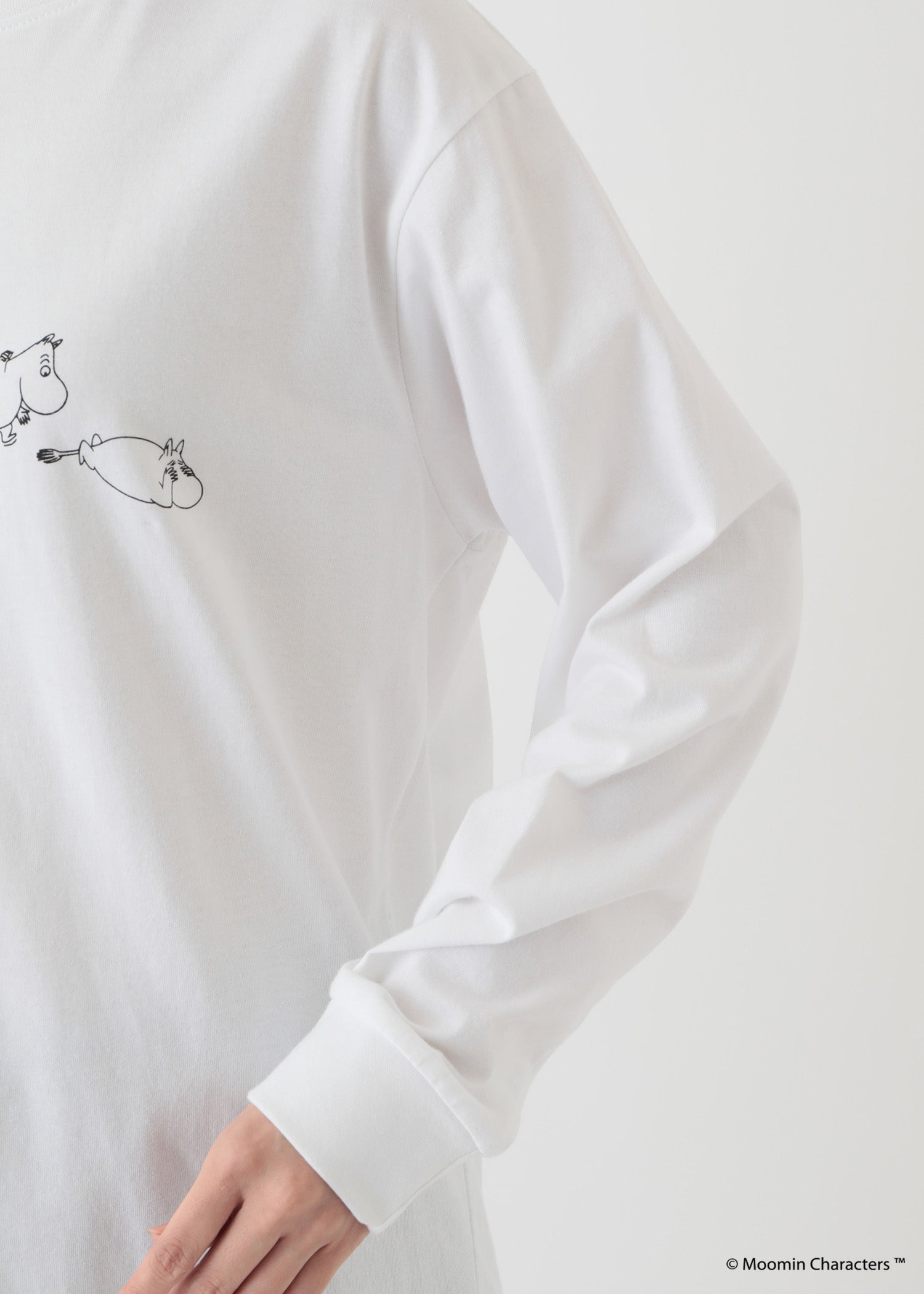 ムーミン オーガニックコットン ユニセックスロングスリーブＴシャツ・ダンスするムーミントロール