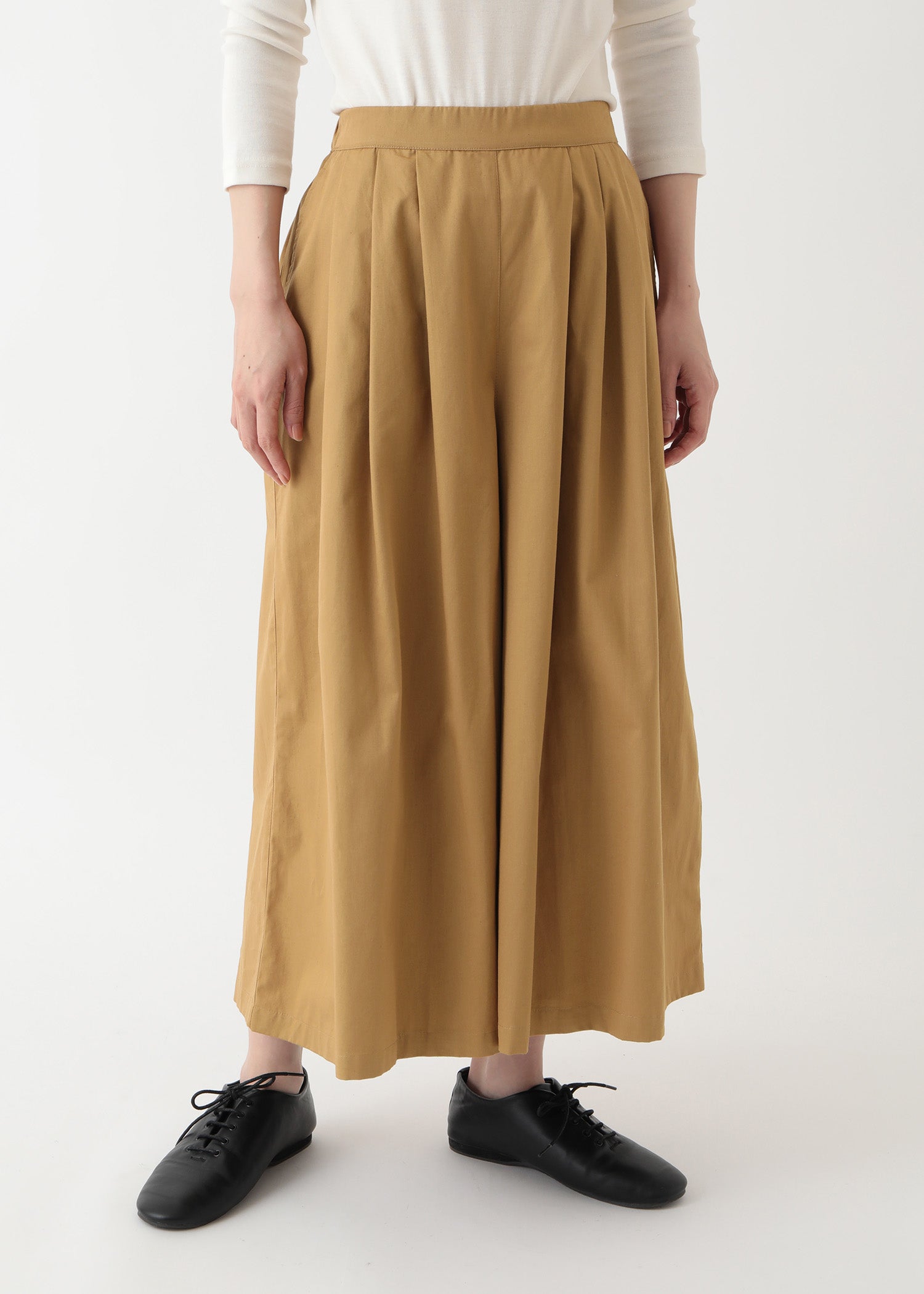 オーガニックコットンツイル タックボリュームパンツ