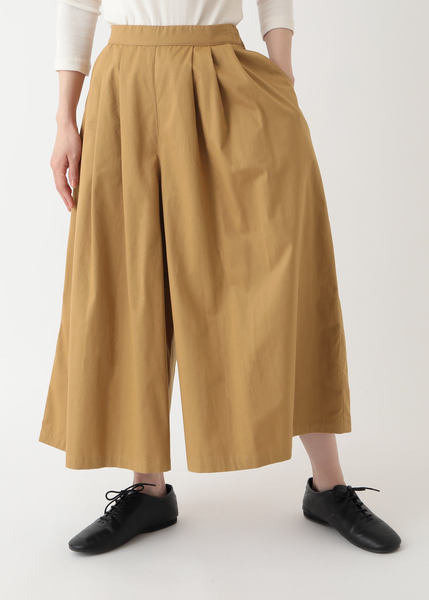 オーガニックコットンツイル タックボリュームパンツ