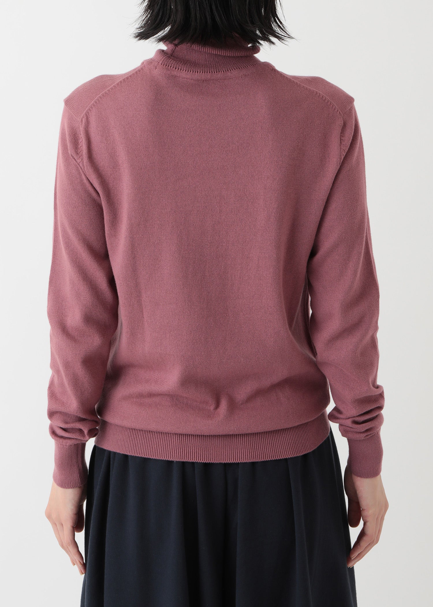 オーガニックコットンニットタートルネック