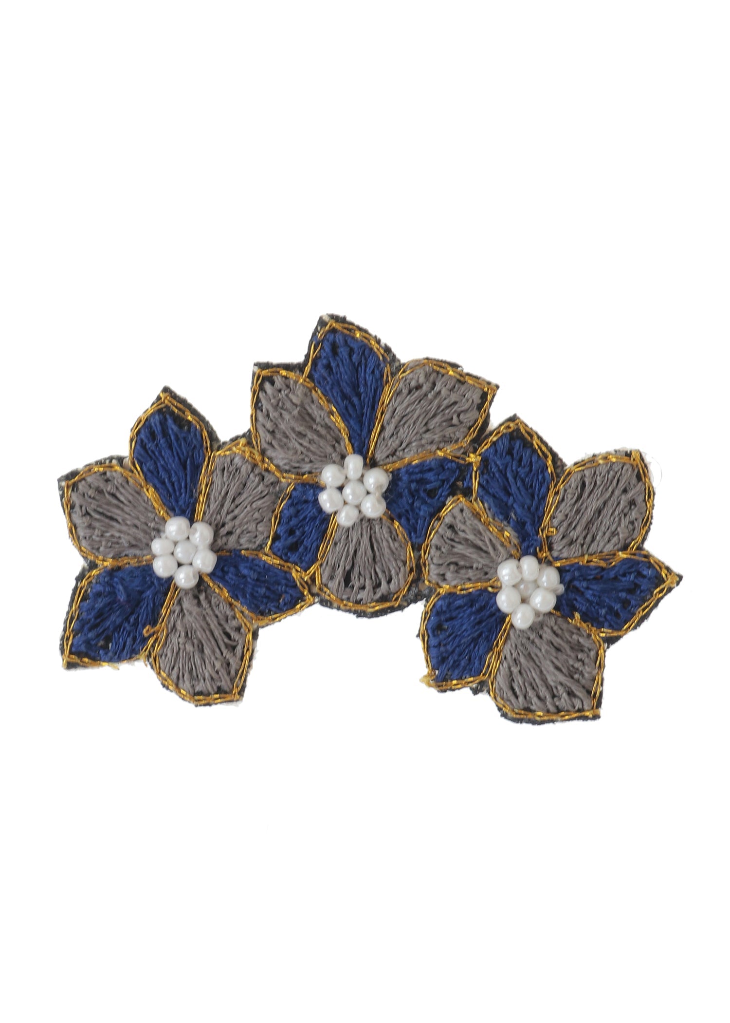 手刺繍ブローチ ベルフラワー