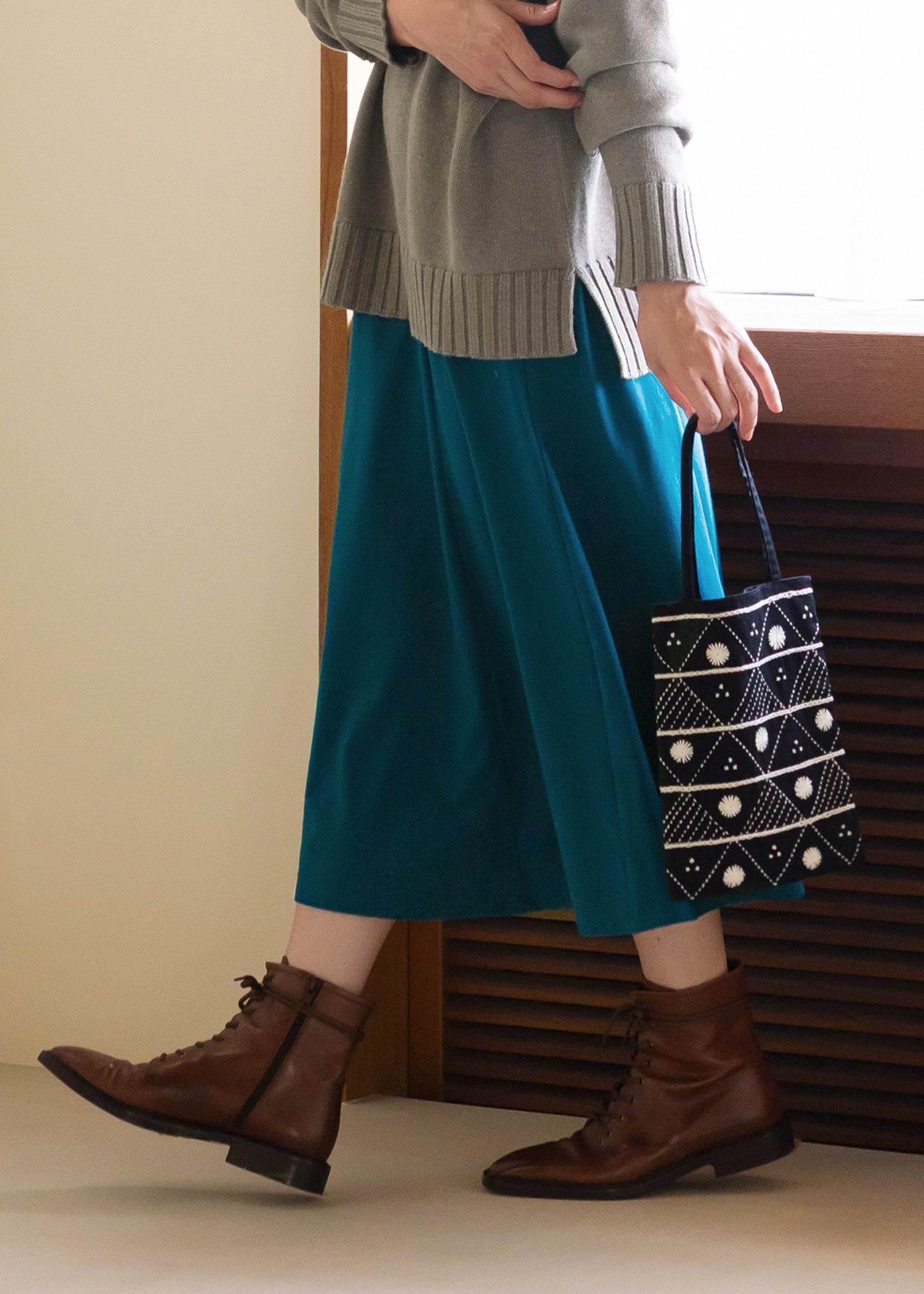 手刺繍ミニトート デイジー