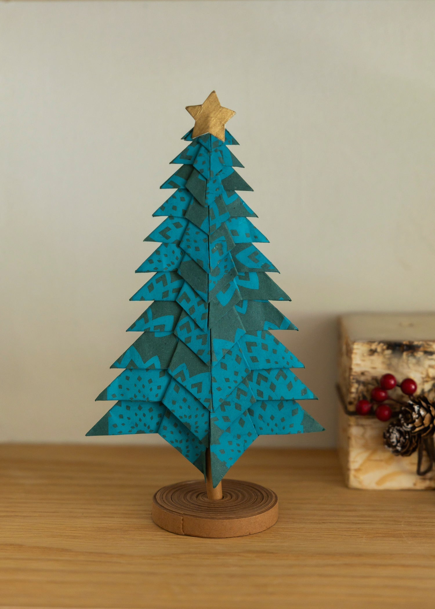 手漉き紙の重ね折りクリスマスツリー（大）