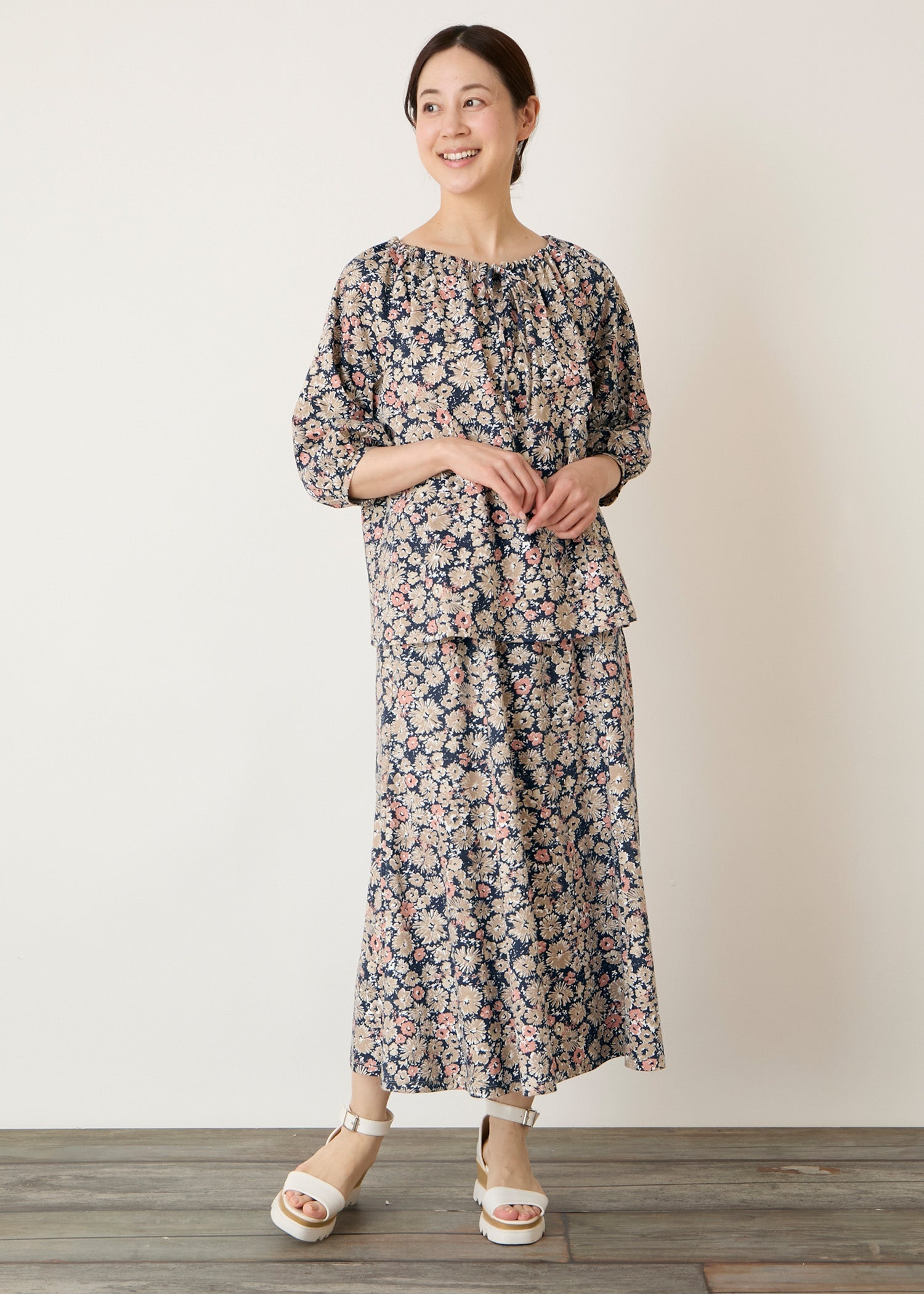 身長：162cm　着用サイズ：M