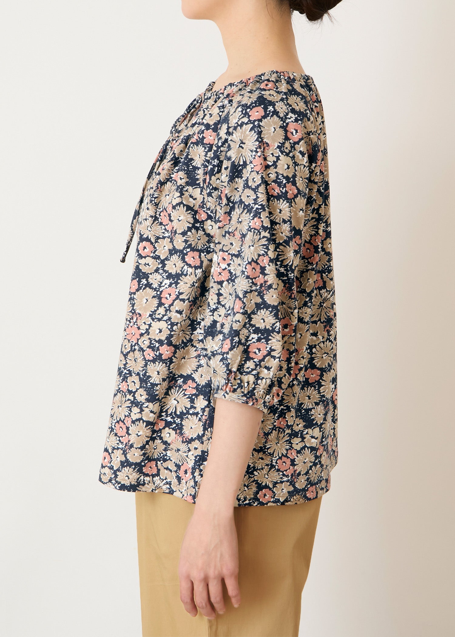 身長：162cm　着用サイズ：M